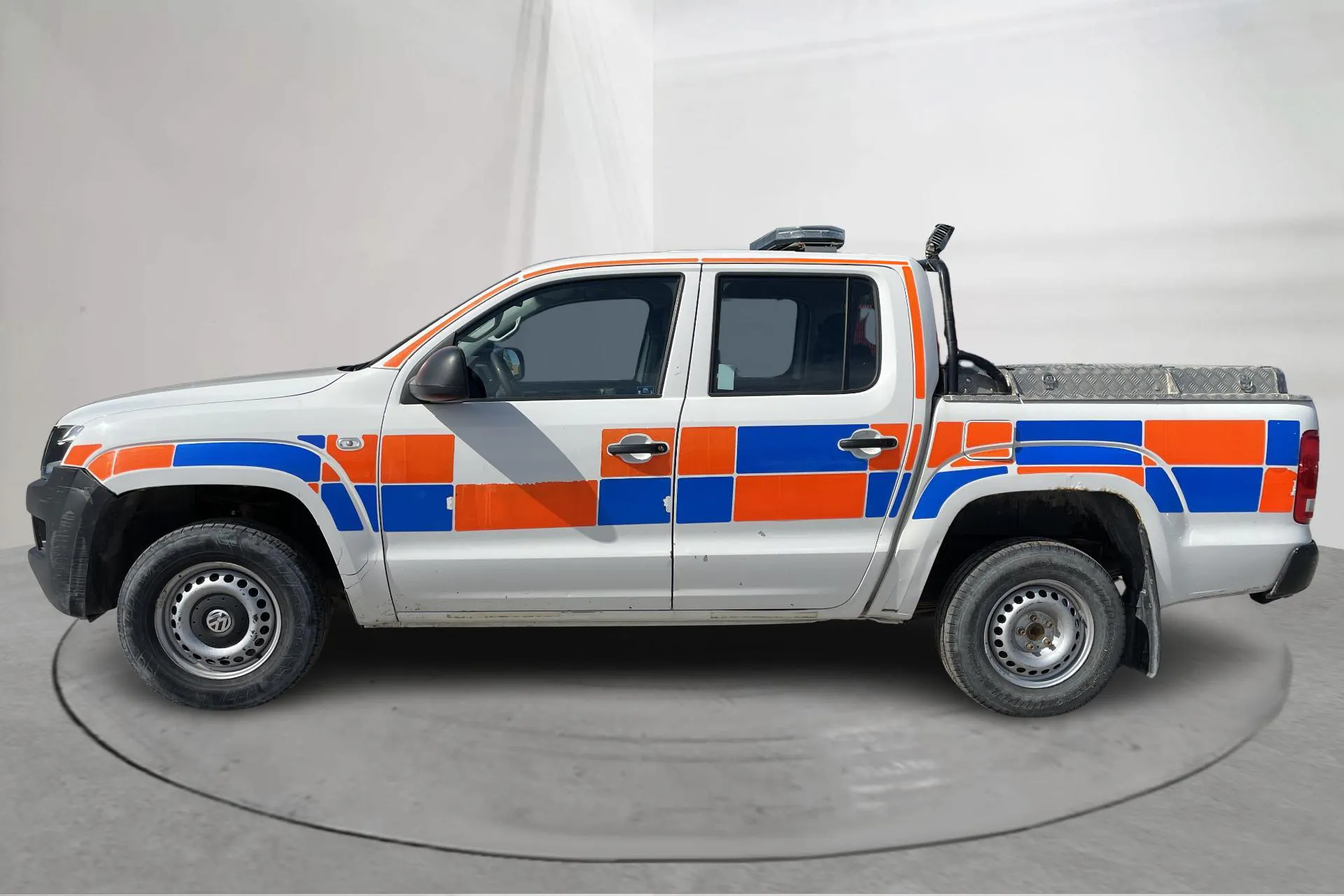 Presentationsfoto 2 av 16: Volkswagen Amarok 2.0 TDI 4motion (122hk) - 14 603 mil - Manuell - vit - 2013