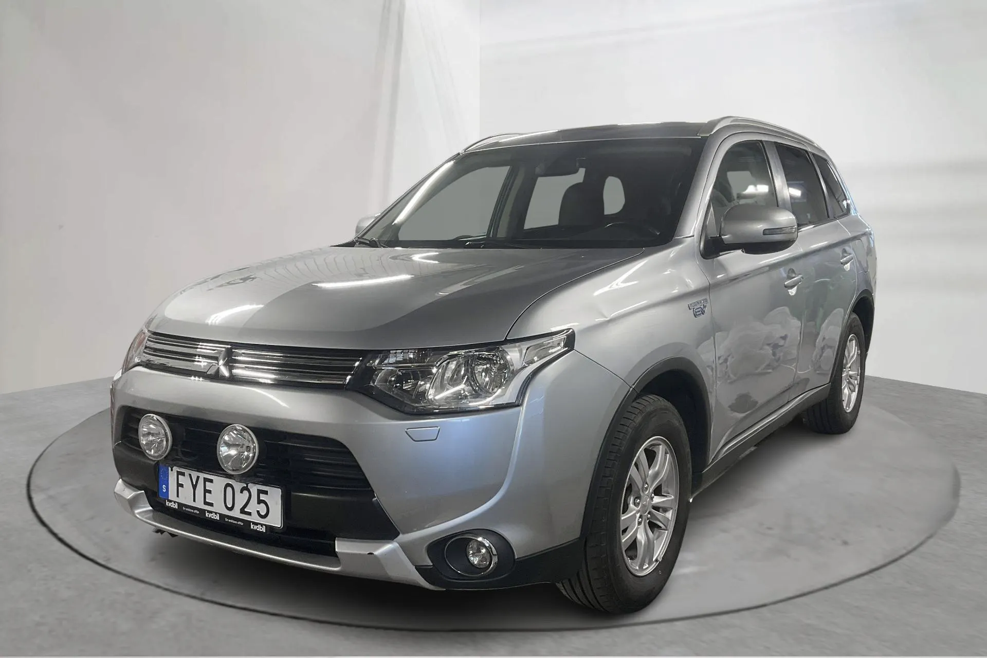 Mitsubishi Outlander 2.0 Plug-in Hybrid 4WD (121hk)