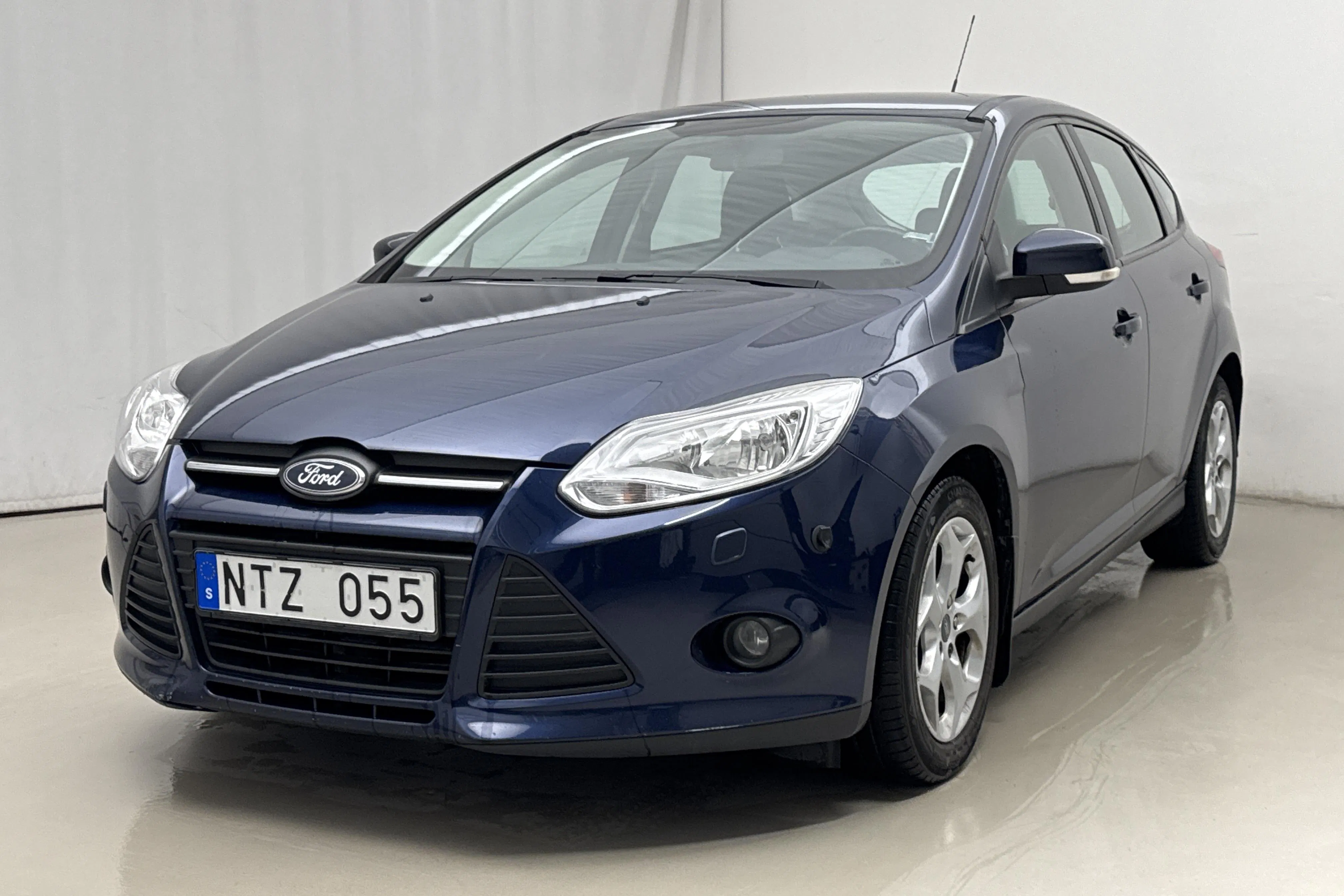 Presentation photo 1 of 15: Ford Focus 1.6 TDCi 5dr (95hk) - 161 570 km - Manual - blue - 2012