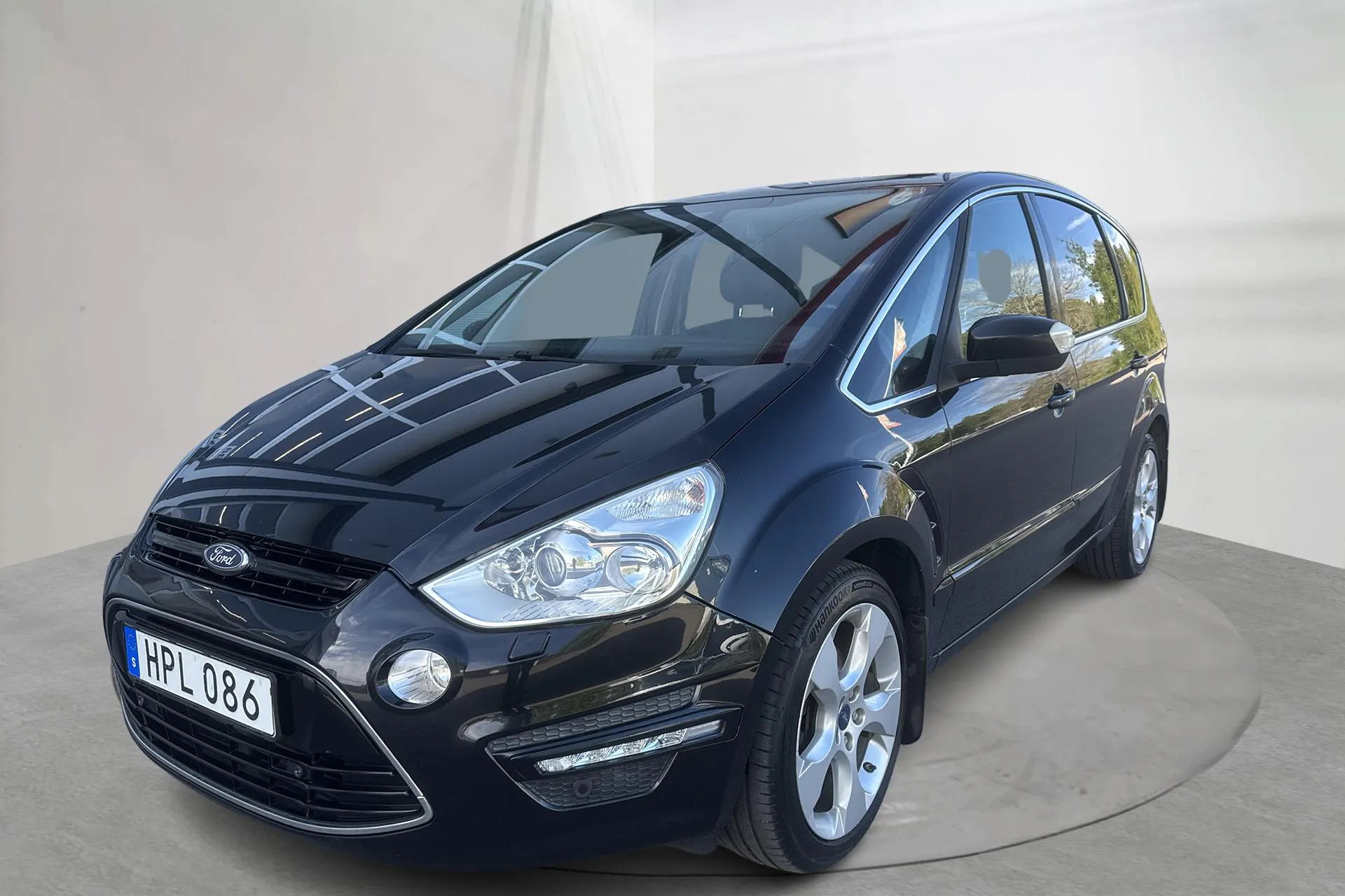Presentation photo 1 of 20: Ford S-MAX 2.0 Duratorq TDCi (163hk) - 201 820 km - Automatic - black - 2015