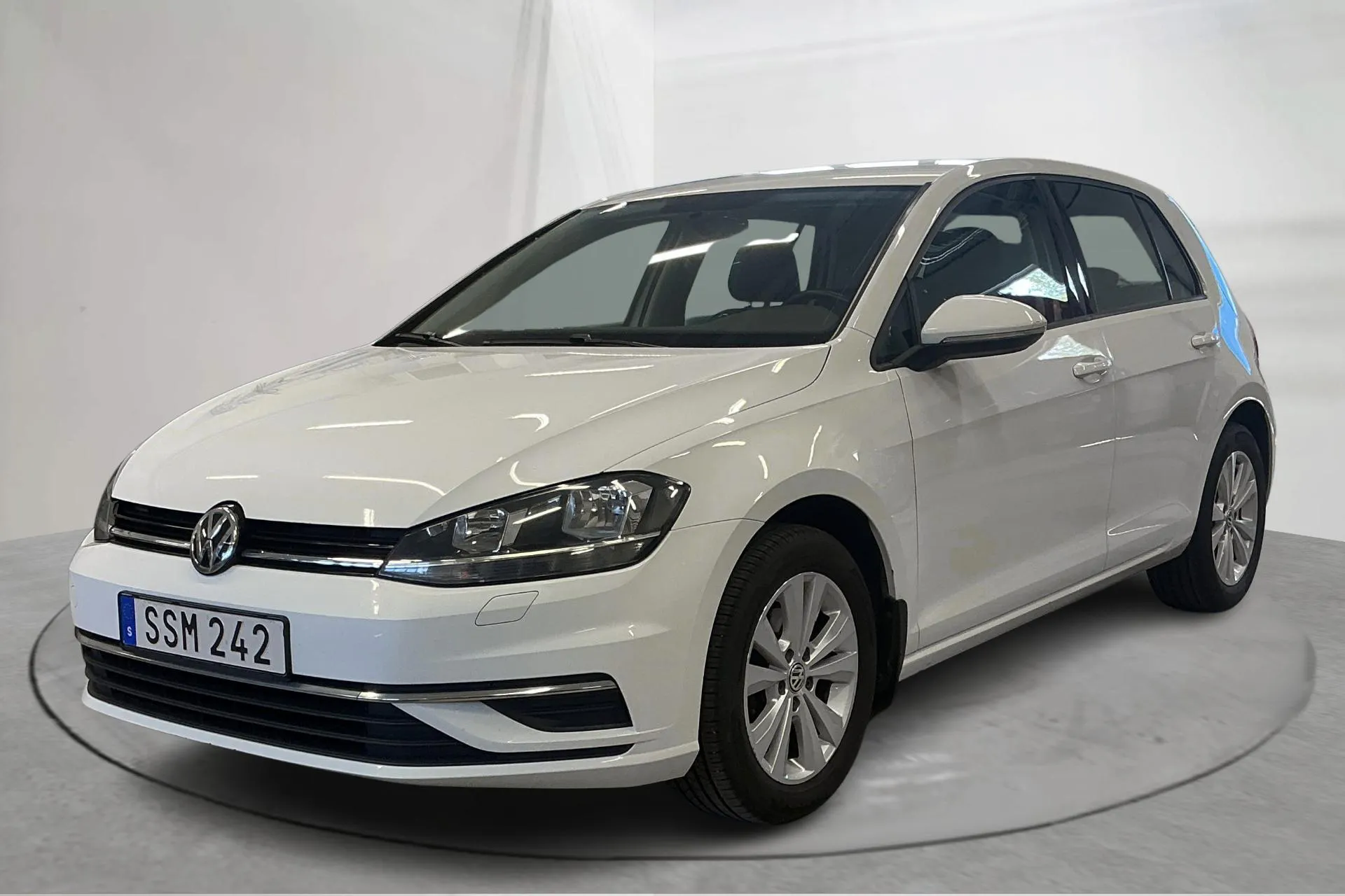Presentation photo 1 of 14: VW Golf VII 1.6 TDI 5dr (115hk) - 154 940 km - Manual - white - 2018