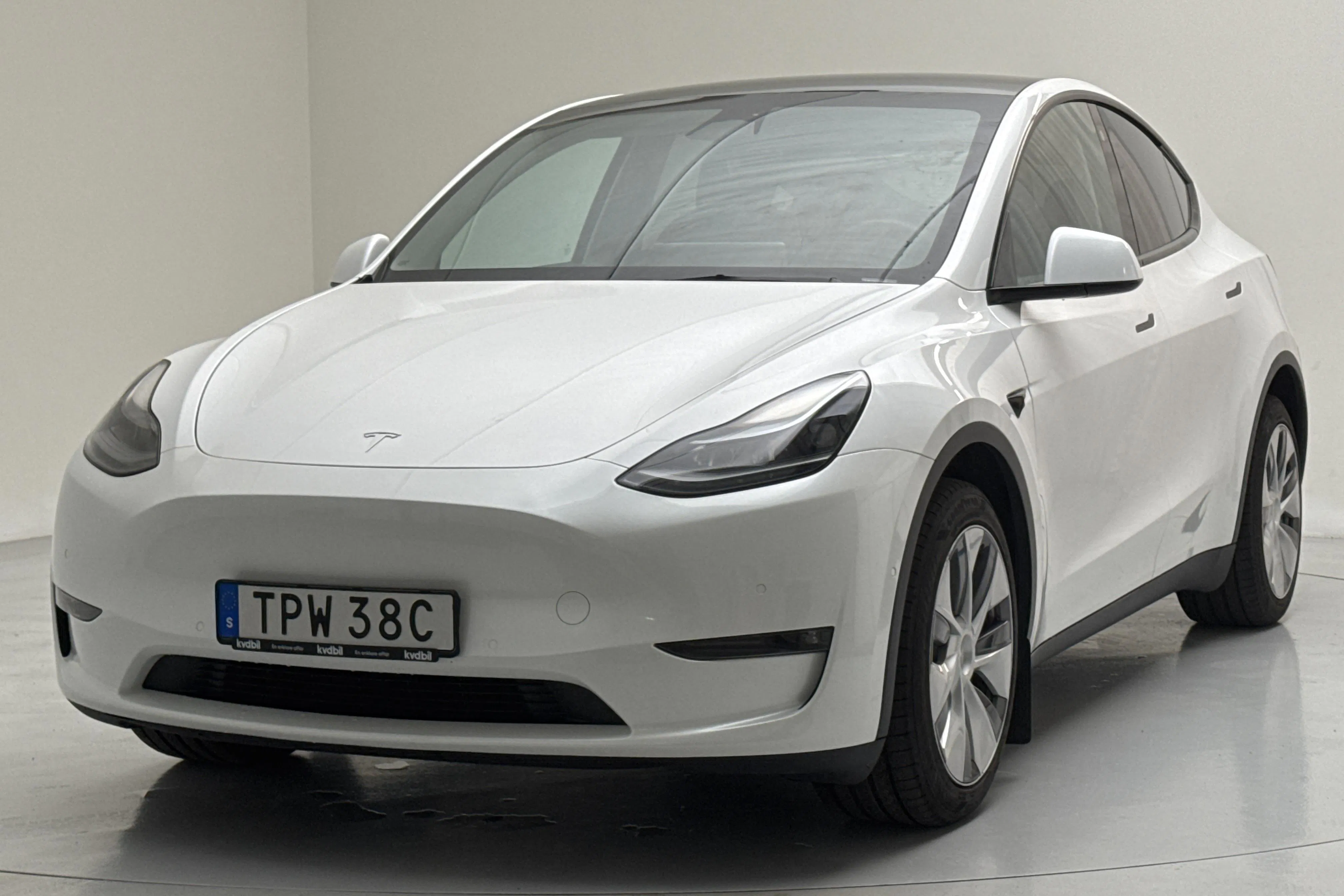 Tesla Model Y Long Range Dual Motor AWD