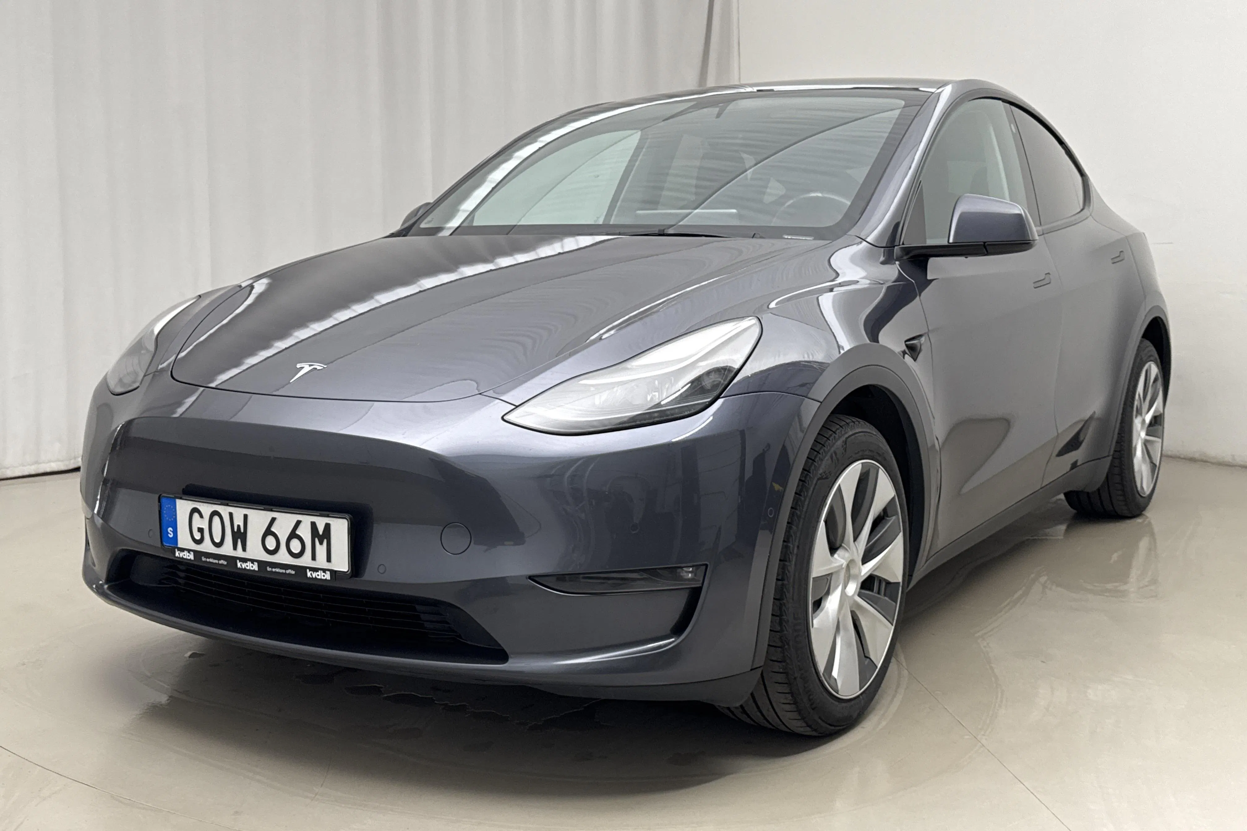 Presentationsfoto 1 av 24: Tesla Model Y Long Range Dual Motor AWD - 12 718 mil - Automat - grå - 2022