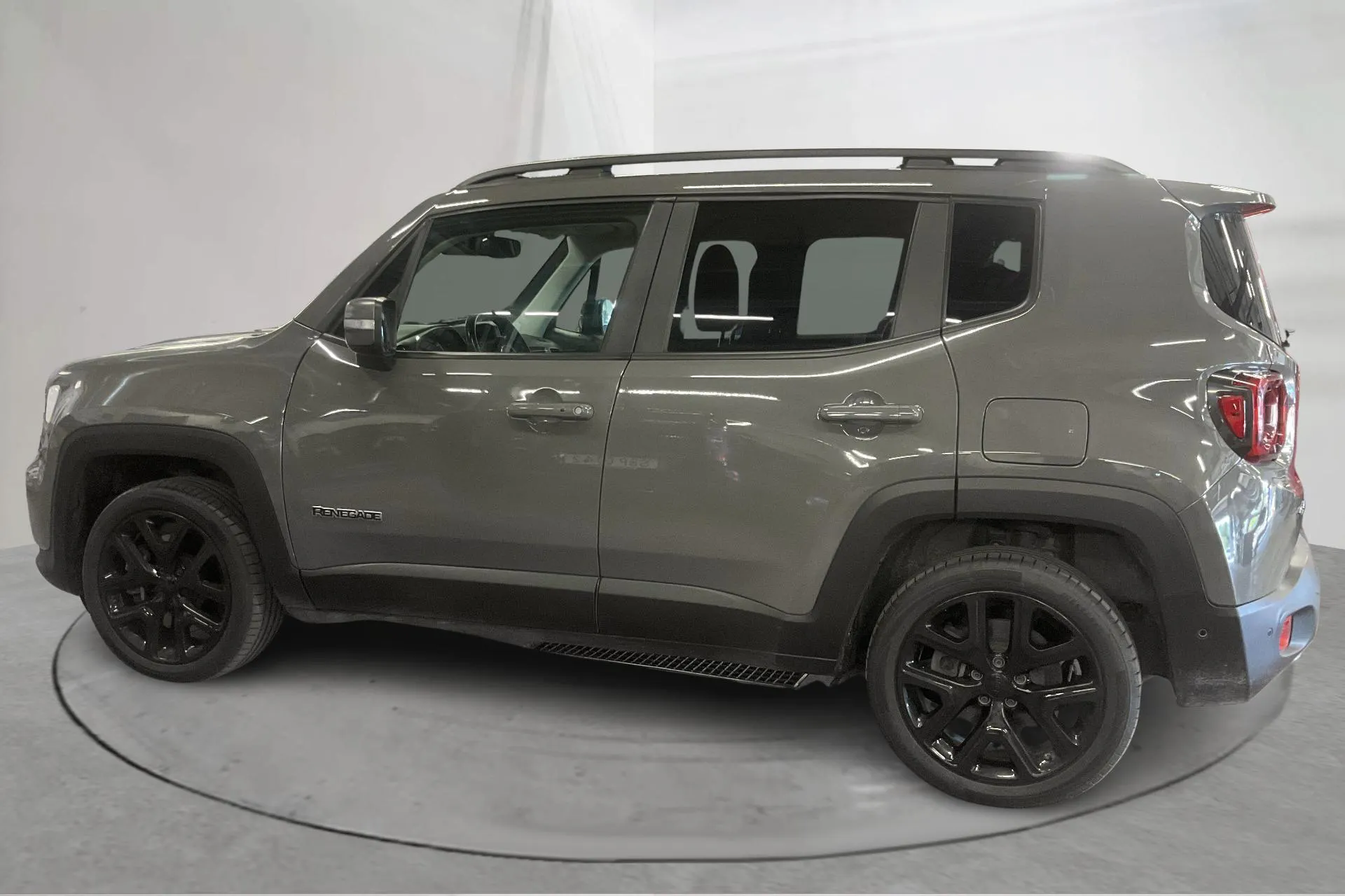 Presentation photo 2 of 17: Jeep Renegade 1.3 PHEV 4WD (190hk) - 104 940 km - Automatic - gray - 2020