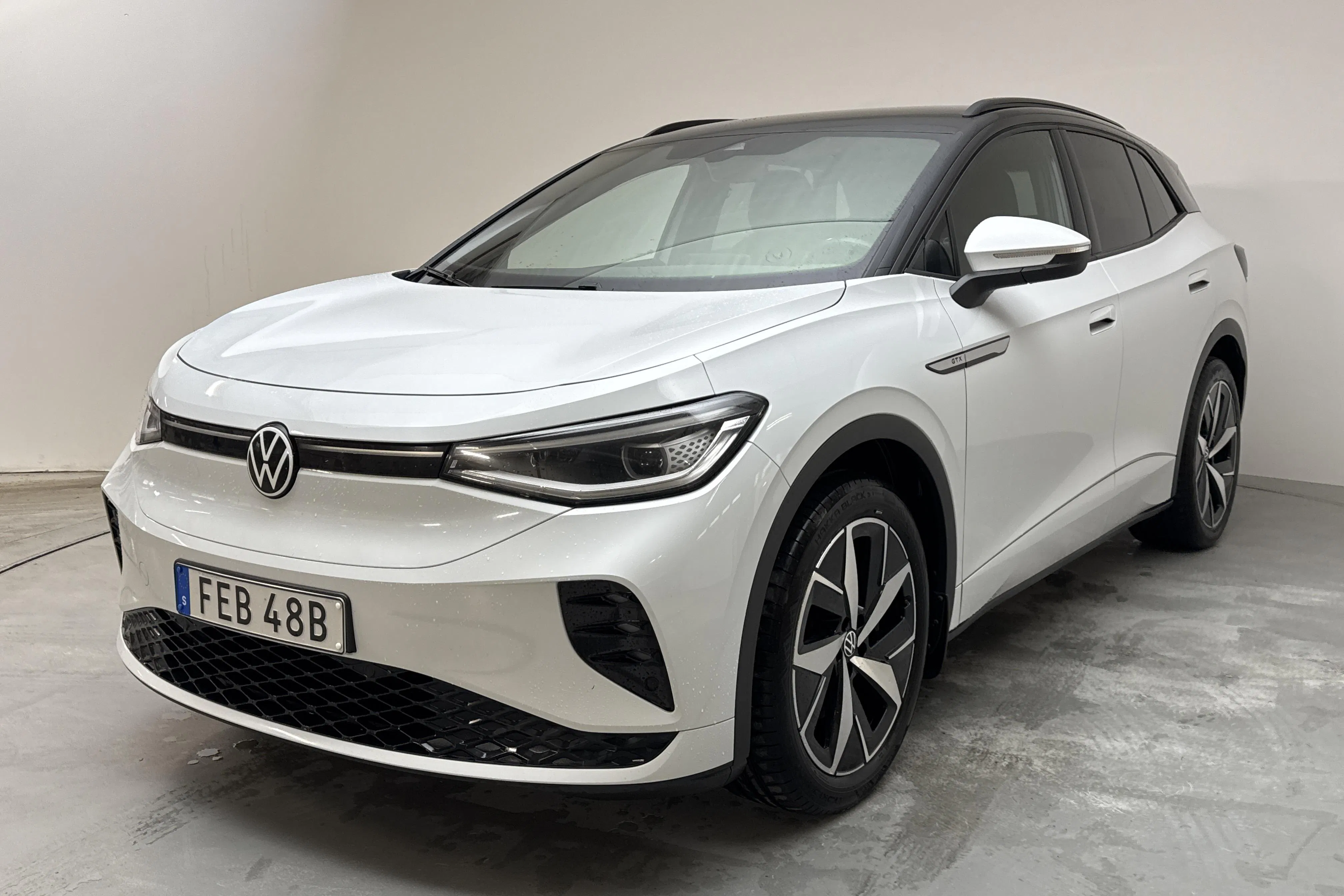 Presentationsfoto 1 av 13: VW ID.4 GTX 77kWh AWD (299hk) - 21 482 mil - Automat - vit - 2022
