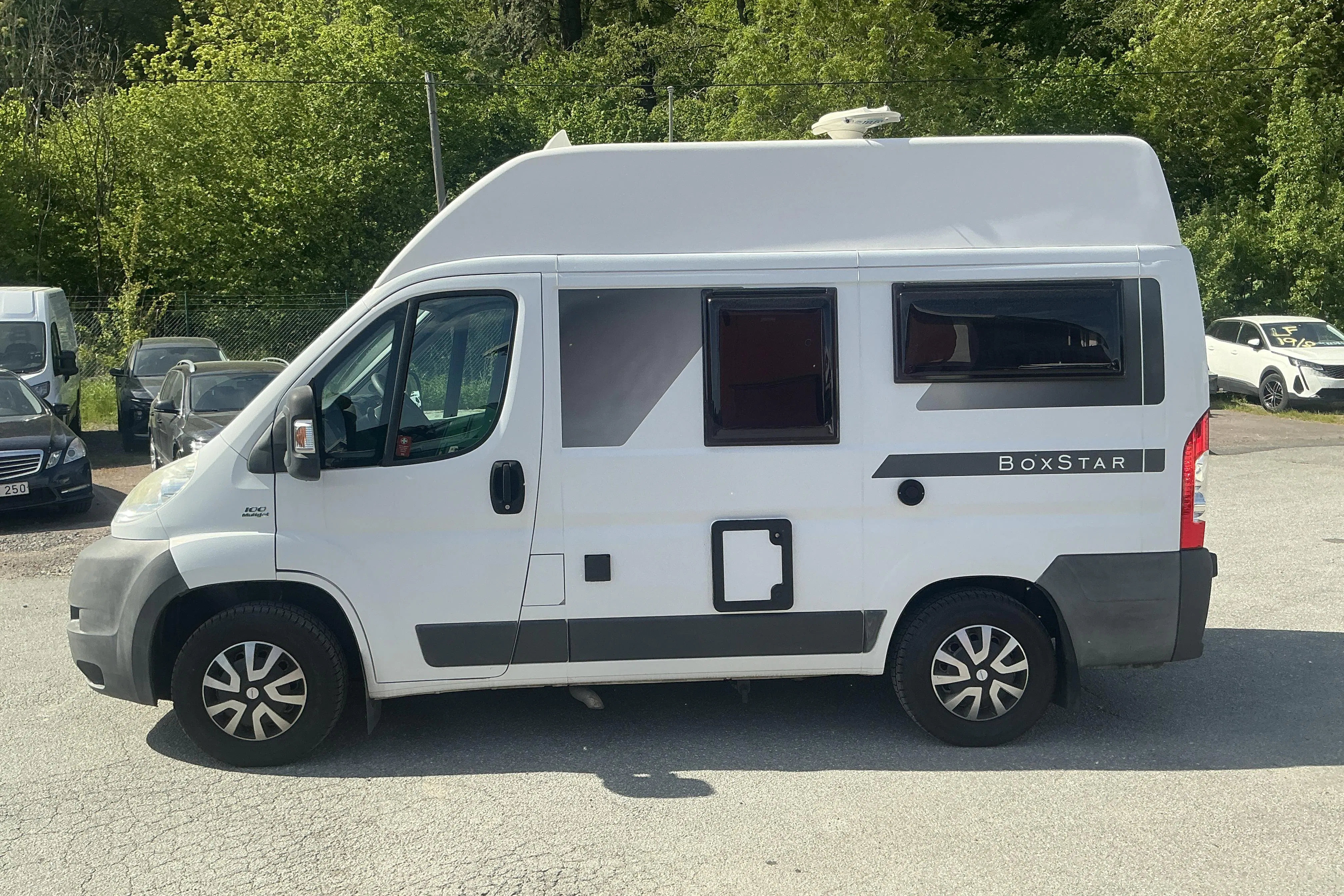 Presentationsfoto 2 av 29: FIAT KNAUS BoxStar 500 Campingbil - 13 392 mil - Manuell - 2011