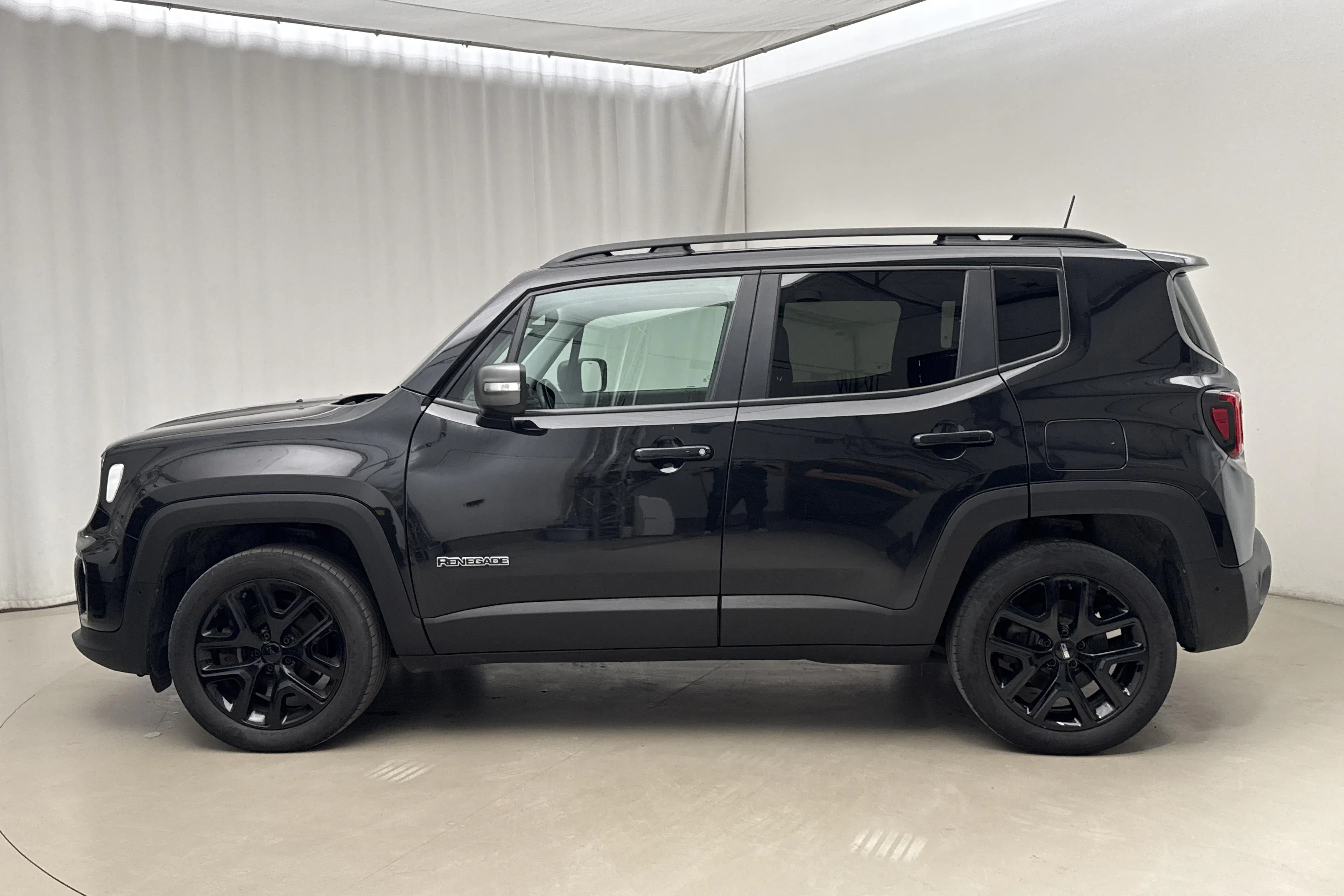 Presentation photo 2 of 18: Jeep Renegade 1.3 PHEV 4WD (190hk) - 99 770 km - Automatic - black - 2020