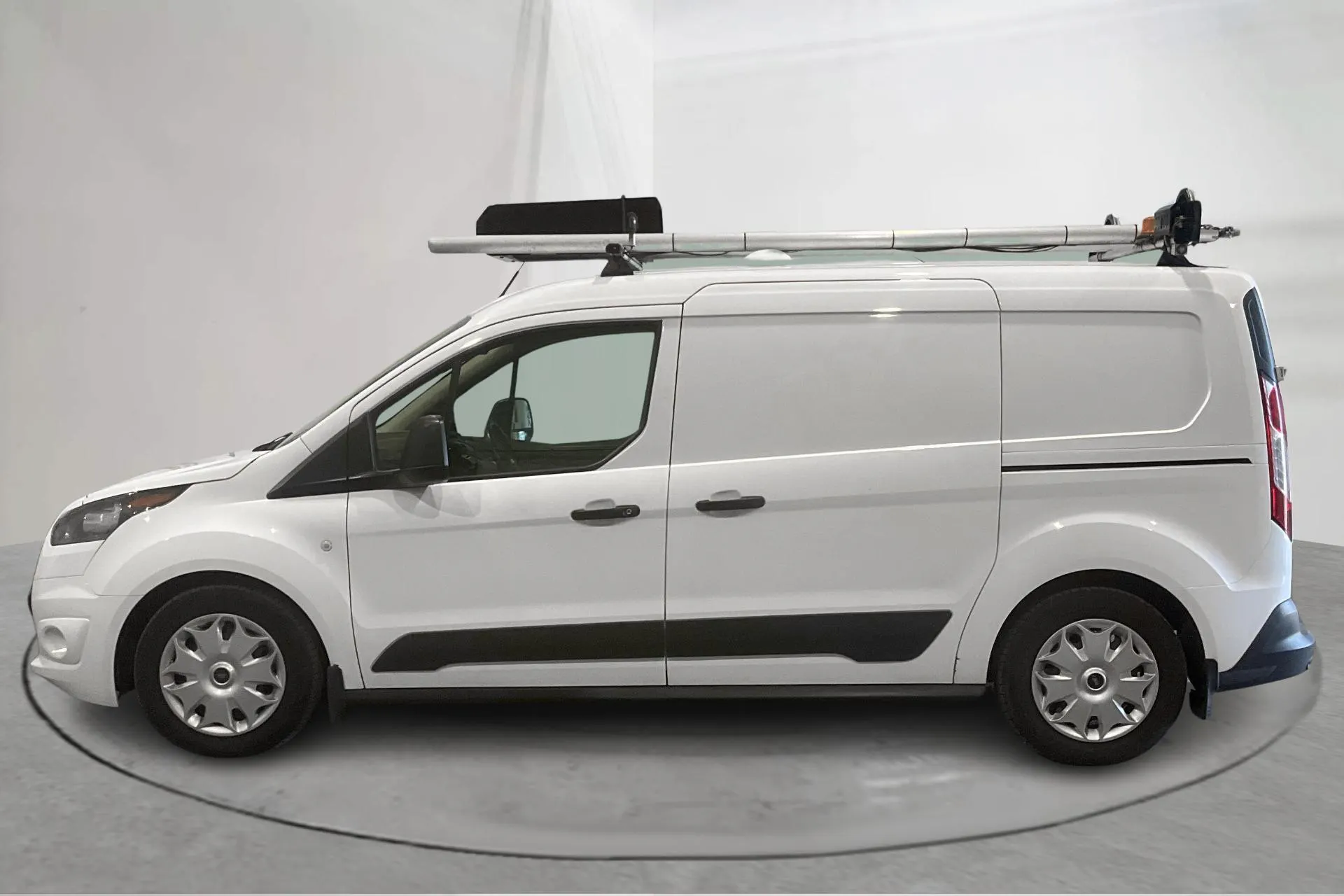 Presentationsfoto 2 av 14: Ford Transit Connect 1.5 TDCi (100hk) - 14 648 mil - Manuell - vit - 2018