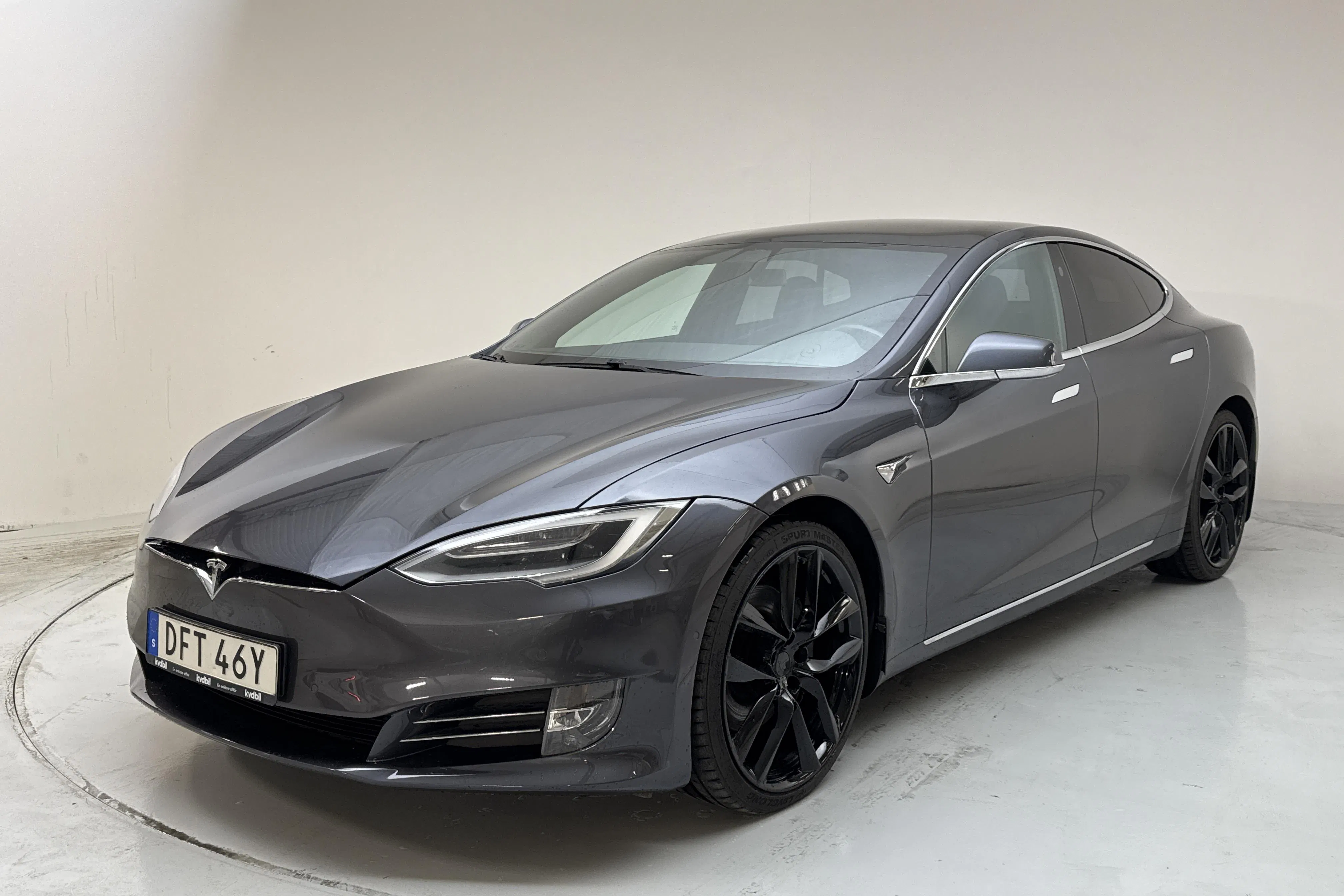 Tesla Model S Dual Motor Long Range AWD