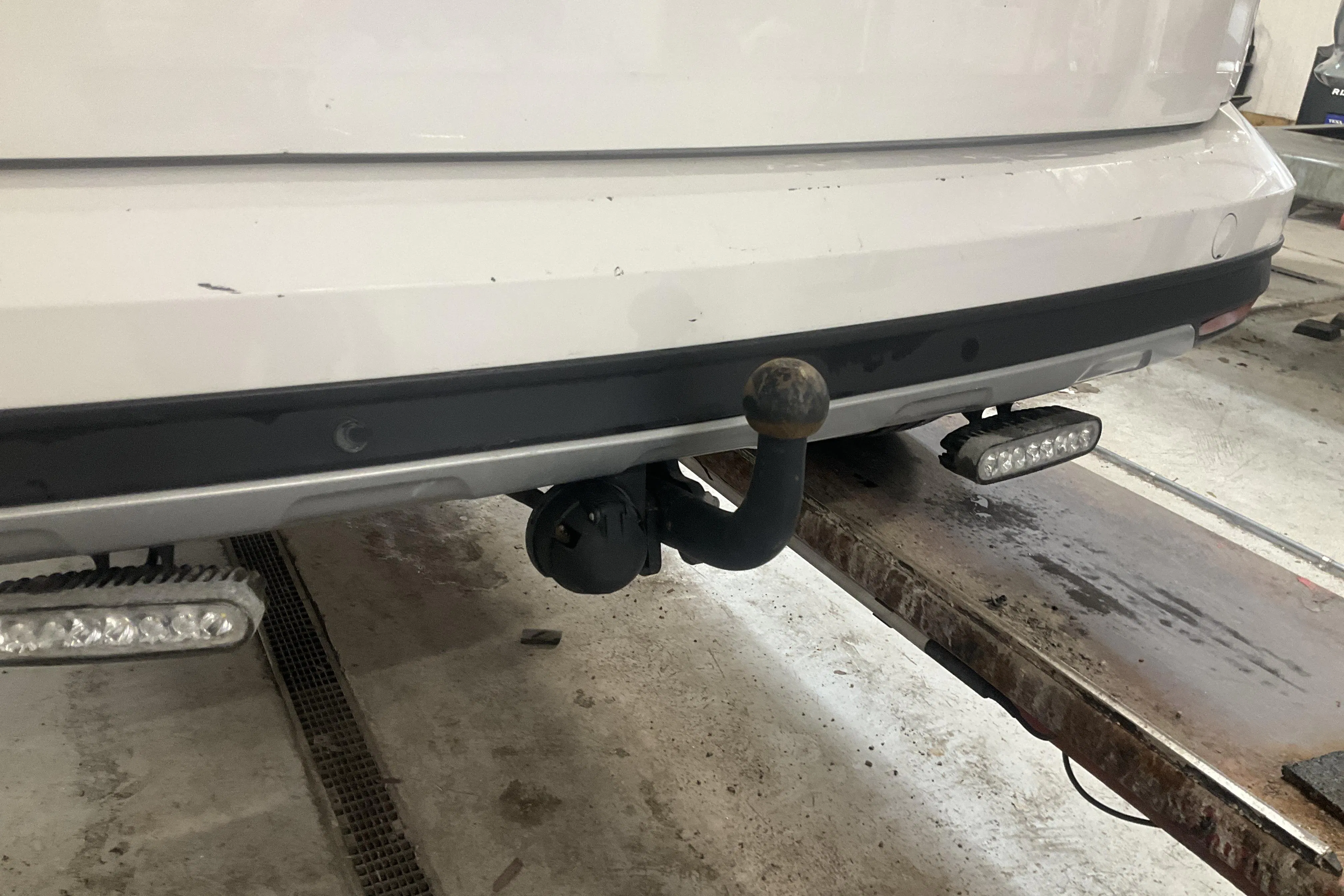 Presentation photo 13 of 13: VW Caddy Life 2.0 TDI 4MOTION (150hk) - 56 850 km - Automatic - white - 2018