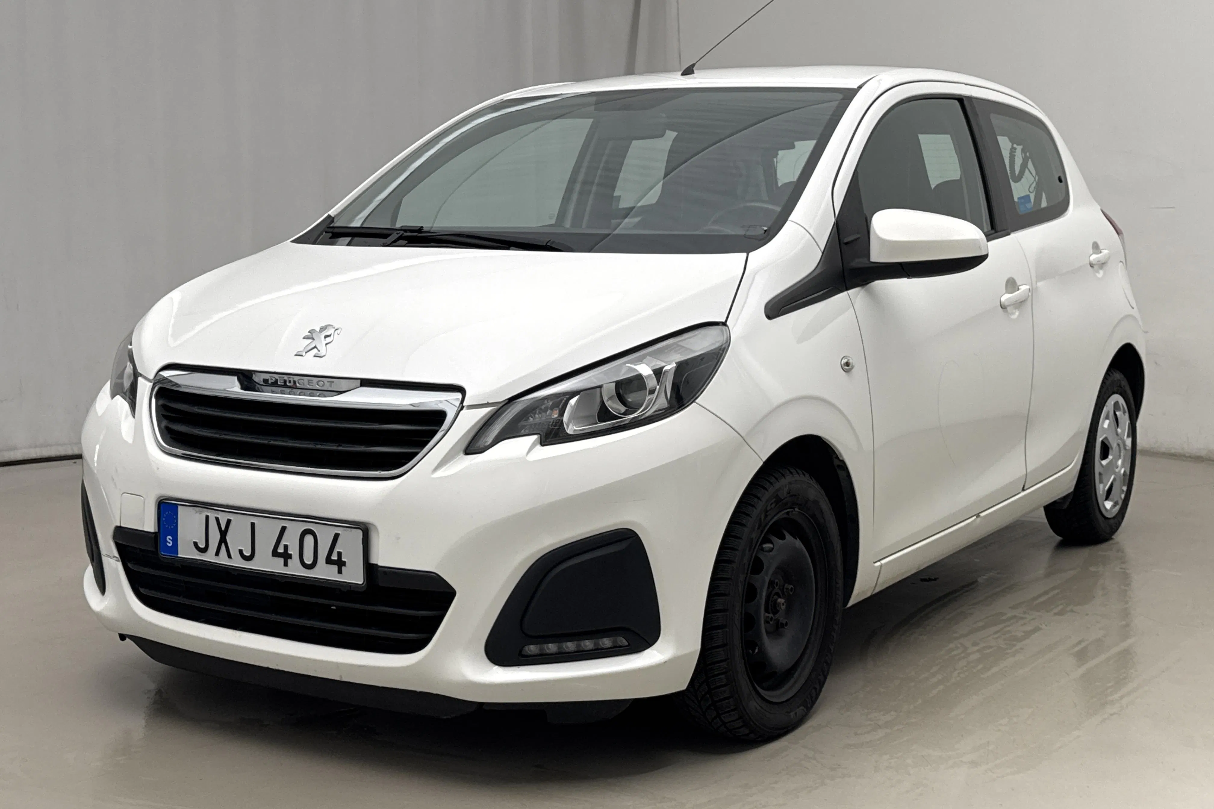 Presentationsfoto 1 av 14: Peugeot 108 PureTech 5dr (68hk) - 12 507 mil - Automat - vit - 2017