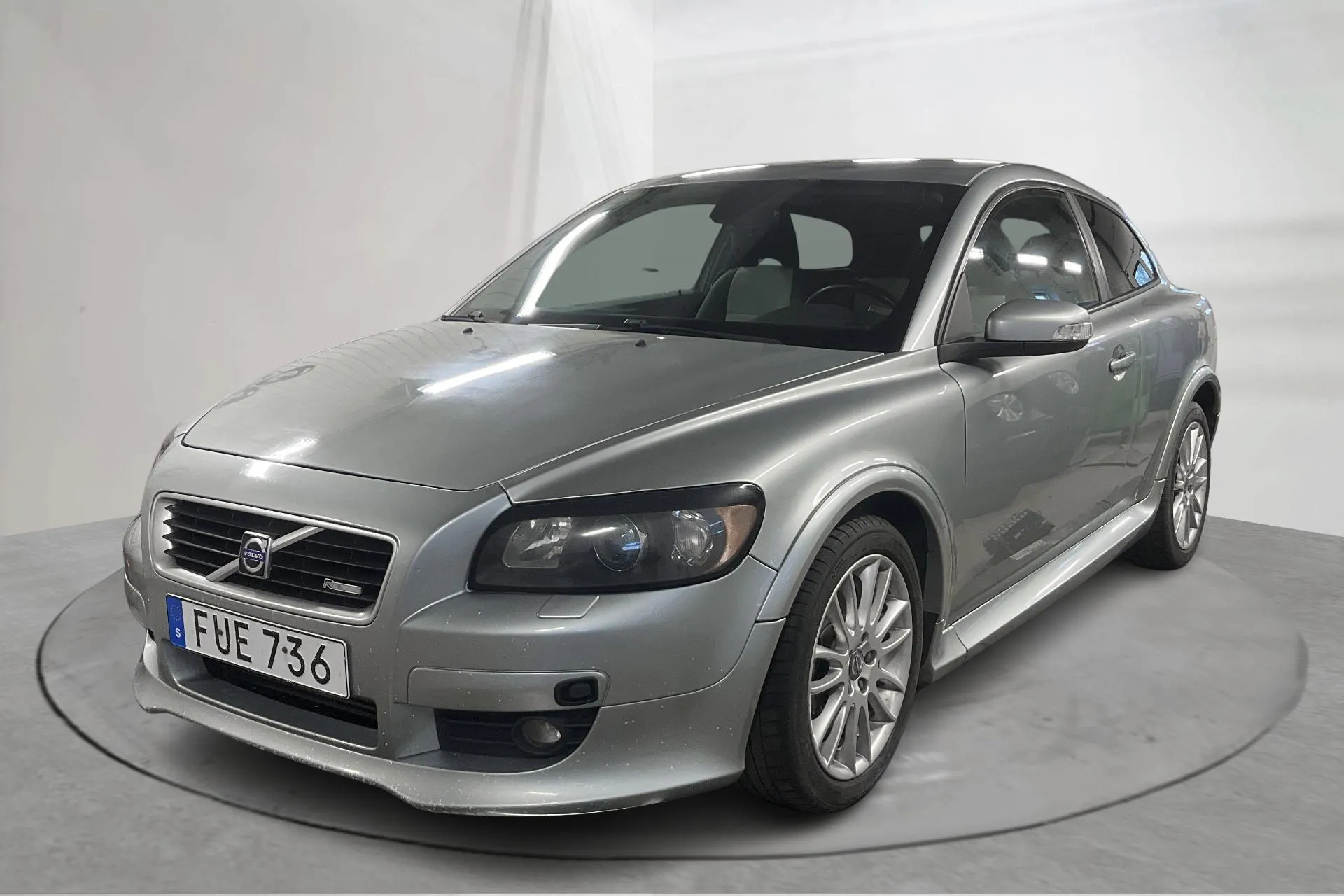 Presentation photo 1 of 14: Volvo C30 T5 (230hk) - 174 960 km - Manual - silver - 2008