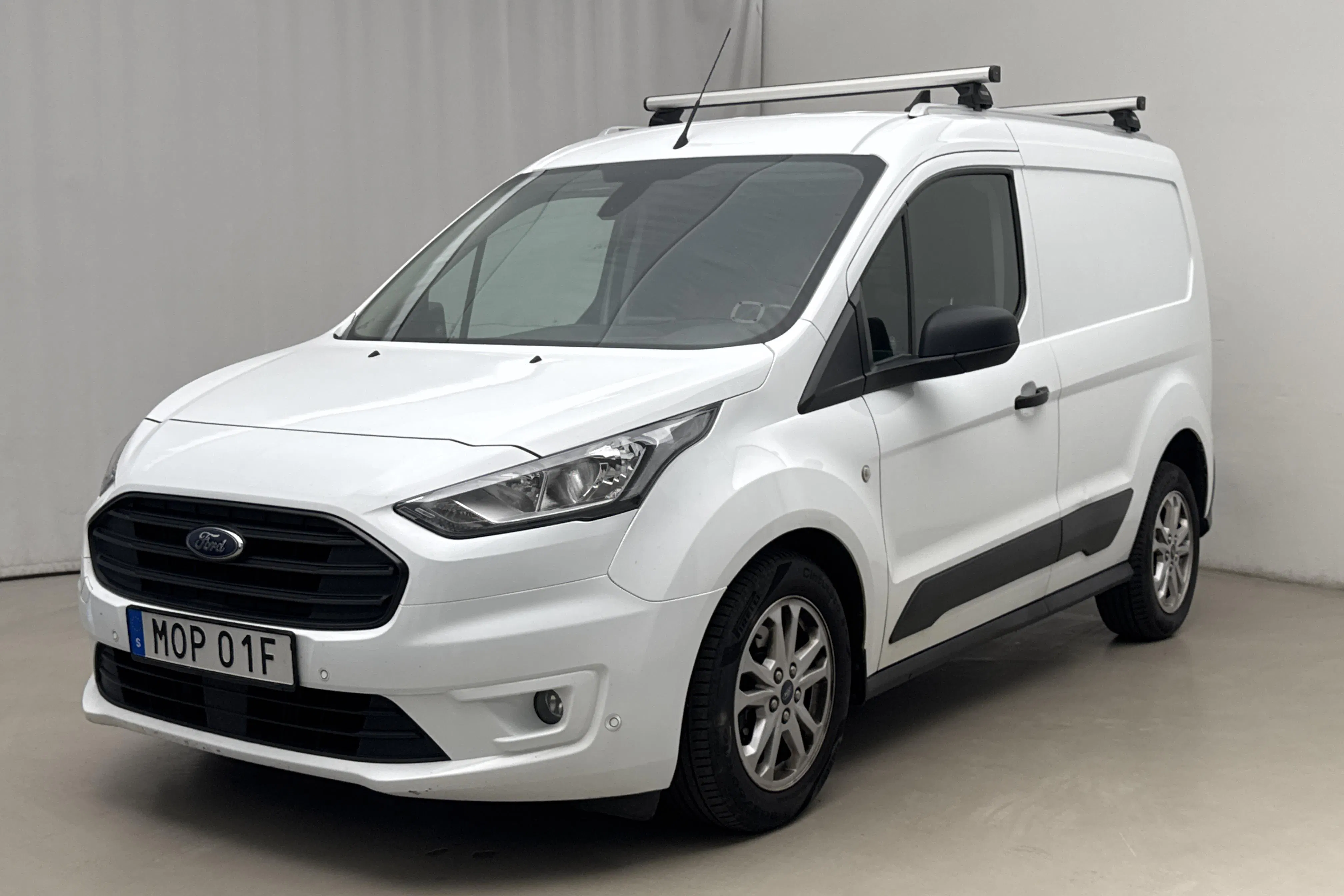 Presentationsfoto 1 av 18: Ford Transit Connect 1.5 EcoBlue (100hk) - 11 892 mil - Automat - vit - 2022