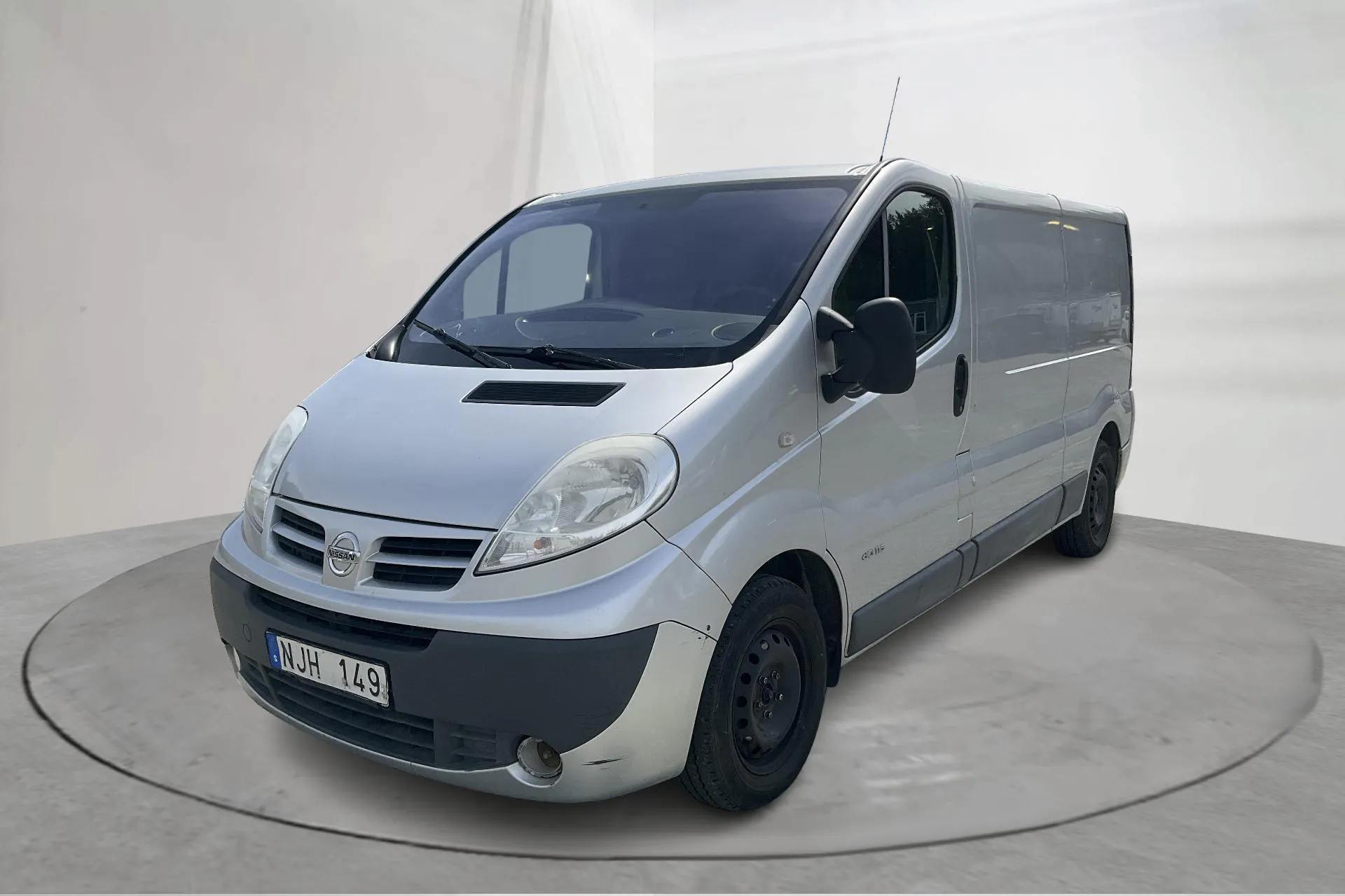 Presentation photo 1 of 12: Nissan Primastar 2.0 dCi (114hk) - 187 890 km - Manual - silver - 2013