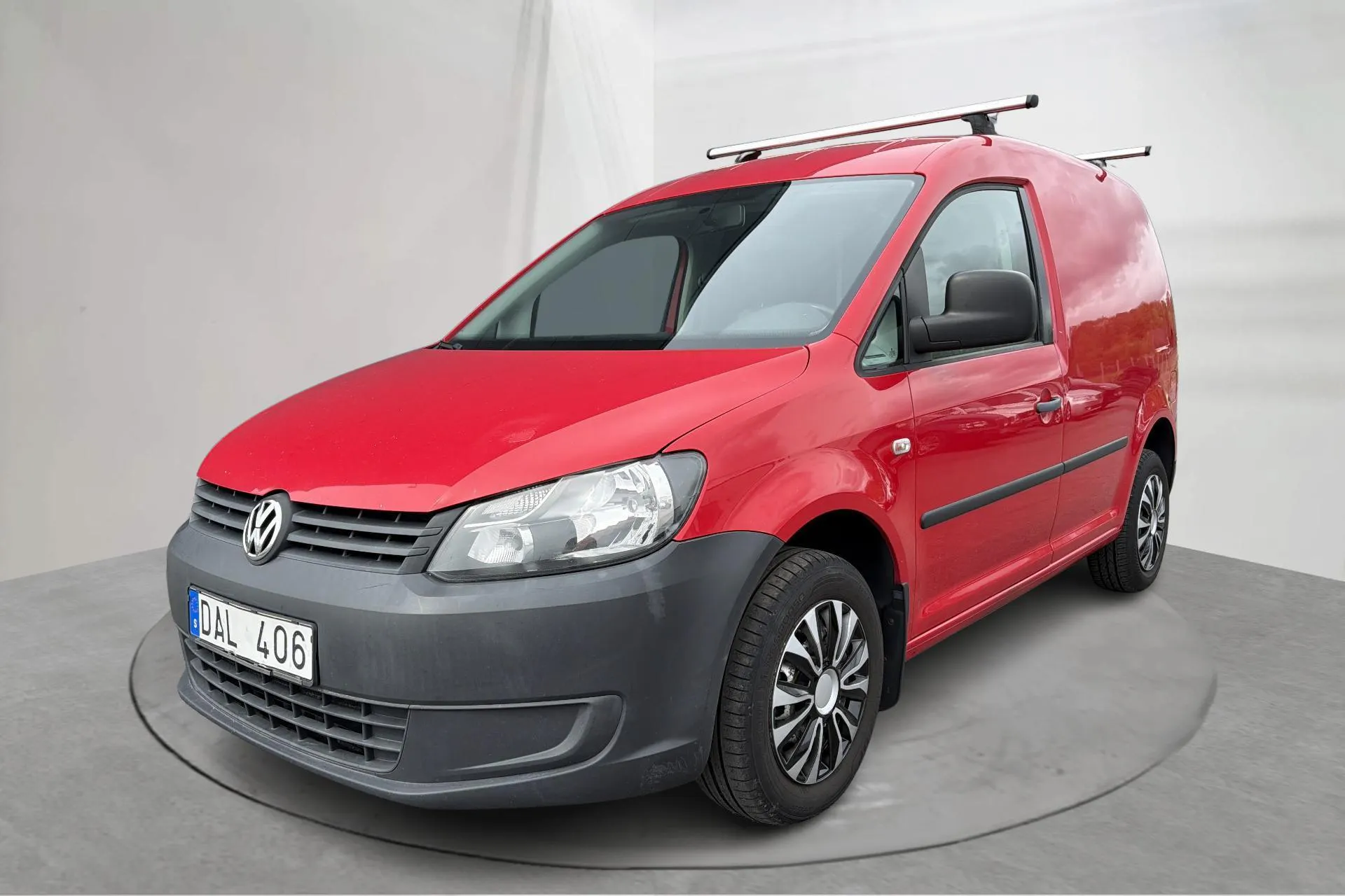 Presentation photo 1 of 14: VW Caddy 1.6 TDI Skåp (102hk) - 211 810 km - Manual - red - 2011