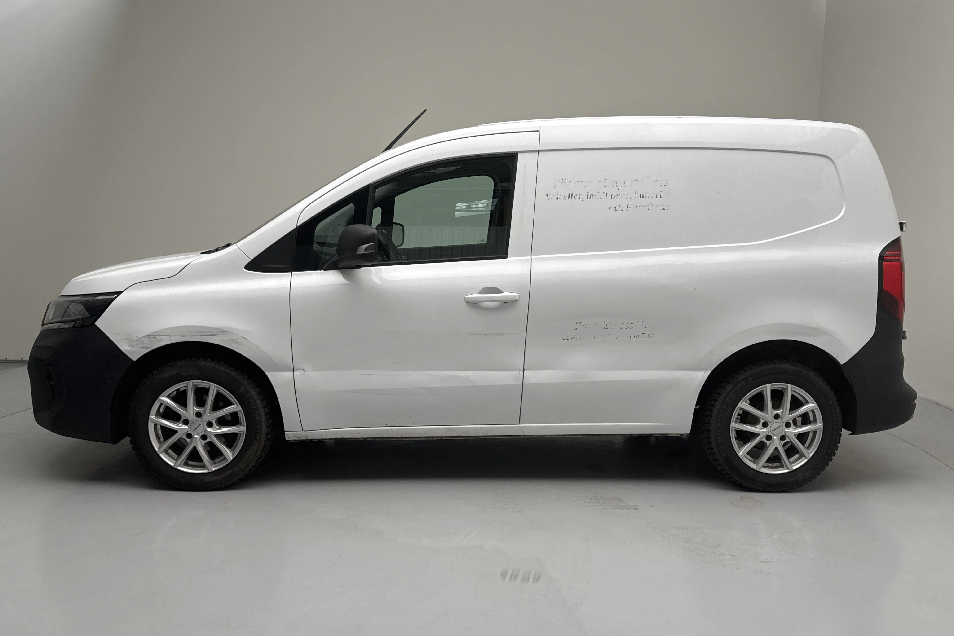 Presentation photo 2 of 13: Nissan Townstar 1.3 skåp (130hk) - 171 740 km - Manual - white - 2022
