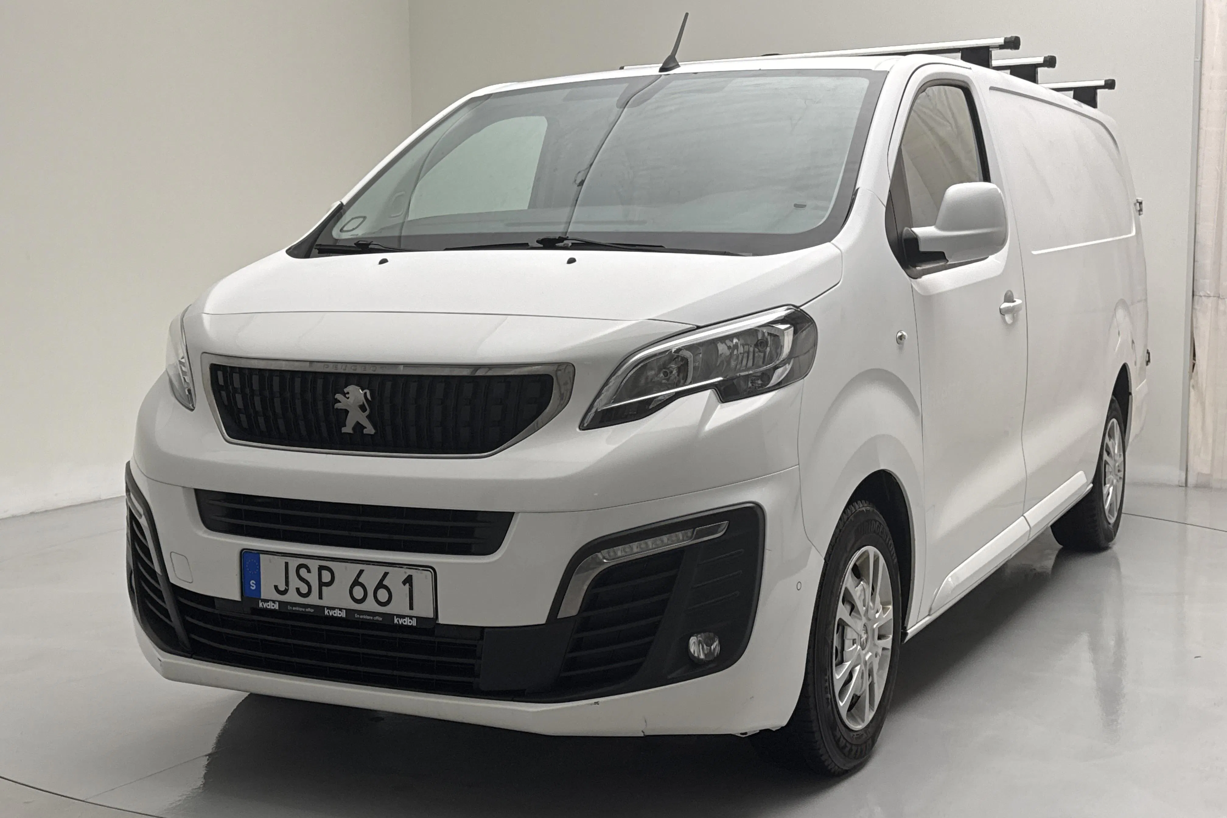 Presentationsfoto 1 av 16: Peugeot Expert BlueHDi Skåp (122hk) - 14 293 mil - Manuell - vit - 2018