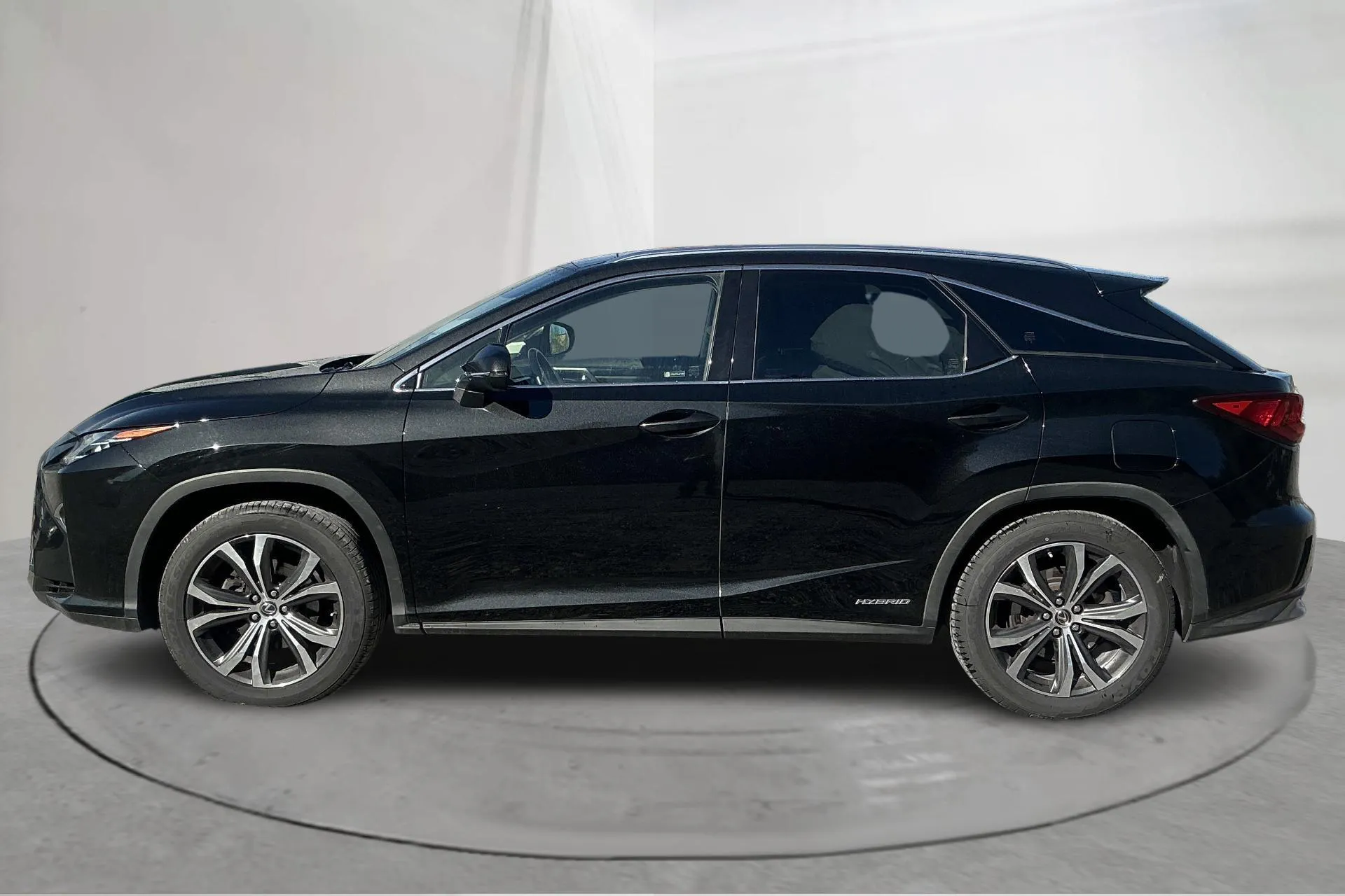 Presentationsfoto 2 av 18: Lexus RX 450h AWD (313hk) - 11 866 mil - Automat - svart - 2019