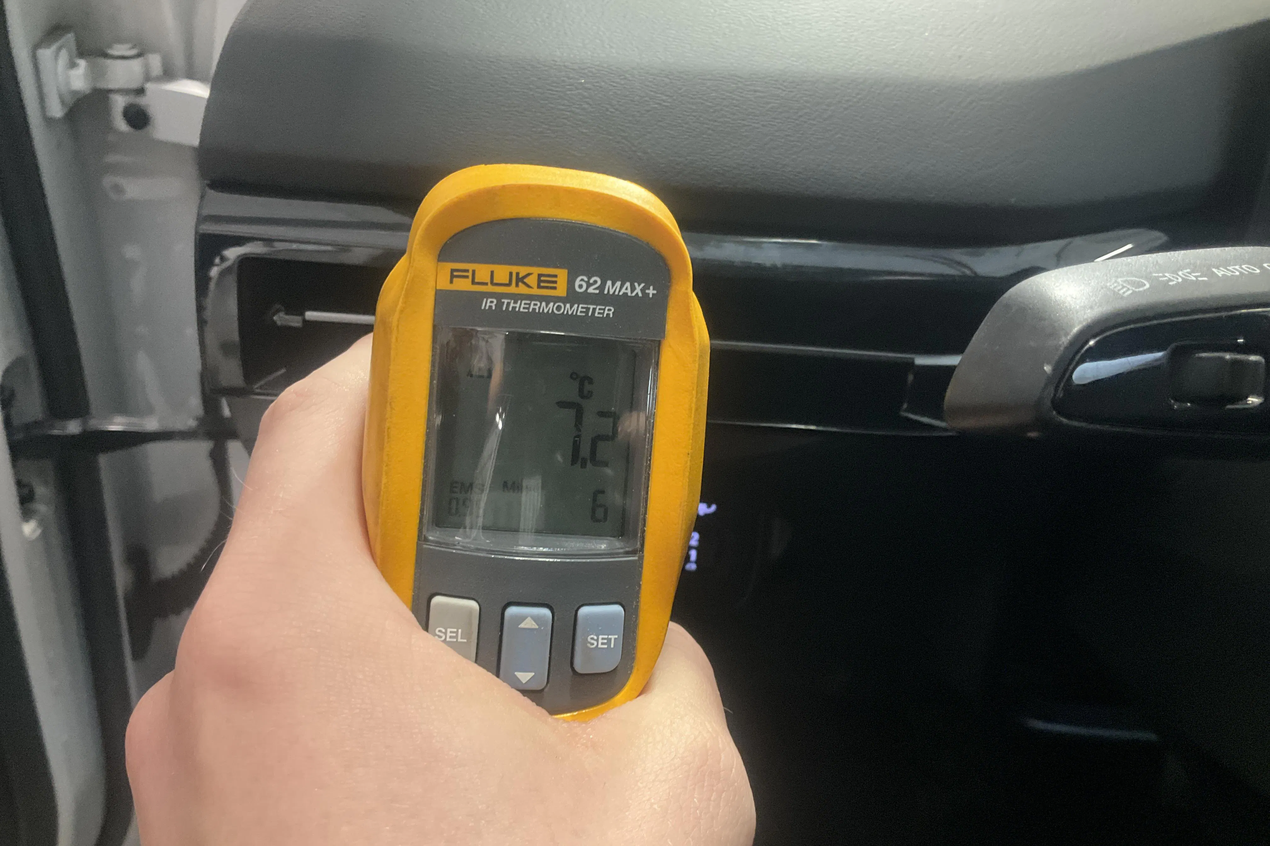 Presentationsfoto 16 av 16: MG MG4 64kWh (204hk) - 8 972 mil - Automat - vit - 2022