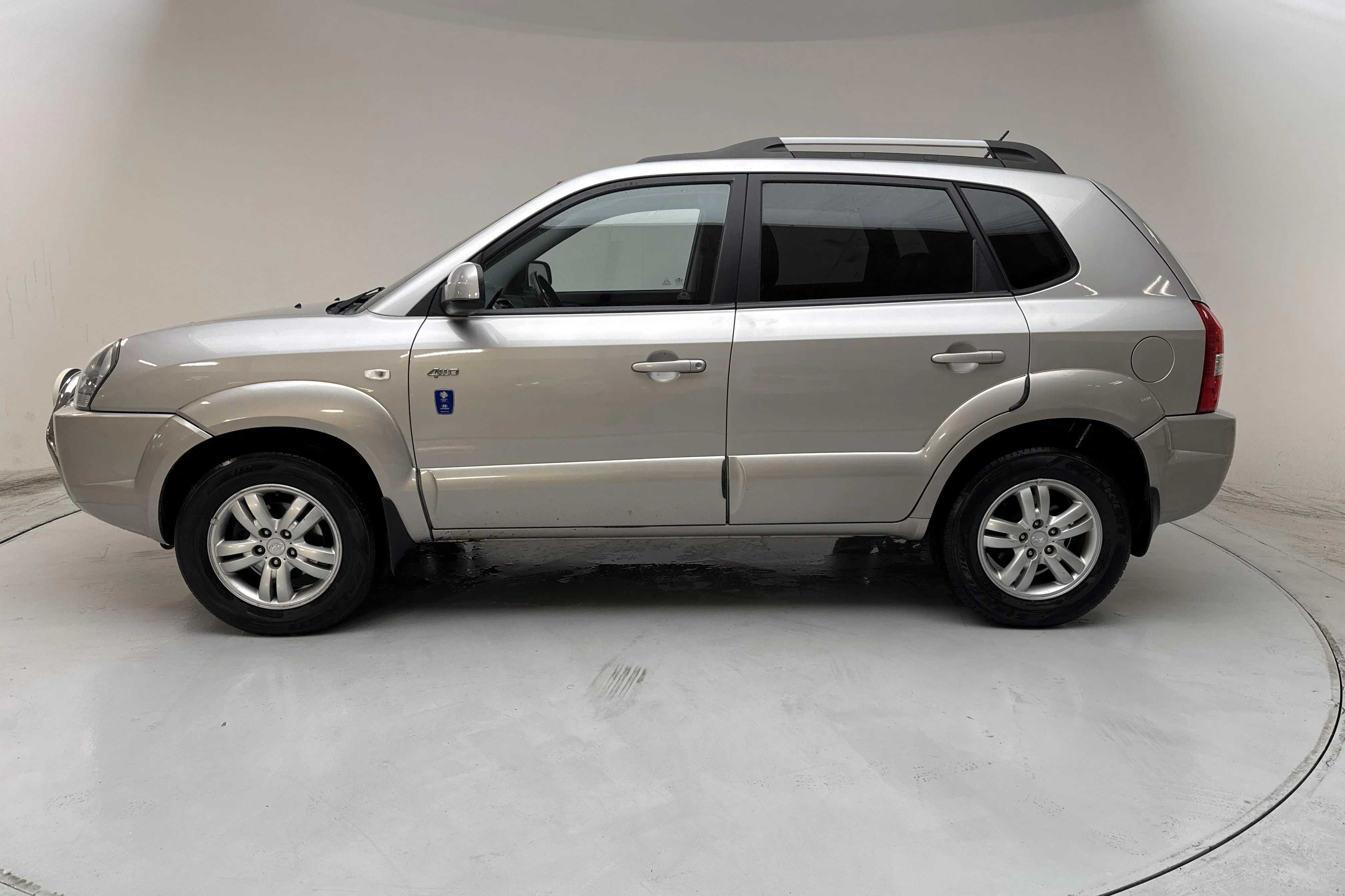 Presentation photo 2 of 13: Hyundai Tucson 2.7 V6 (175hk) - 151 100 km - Automatic - silver - 2006