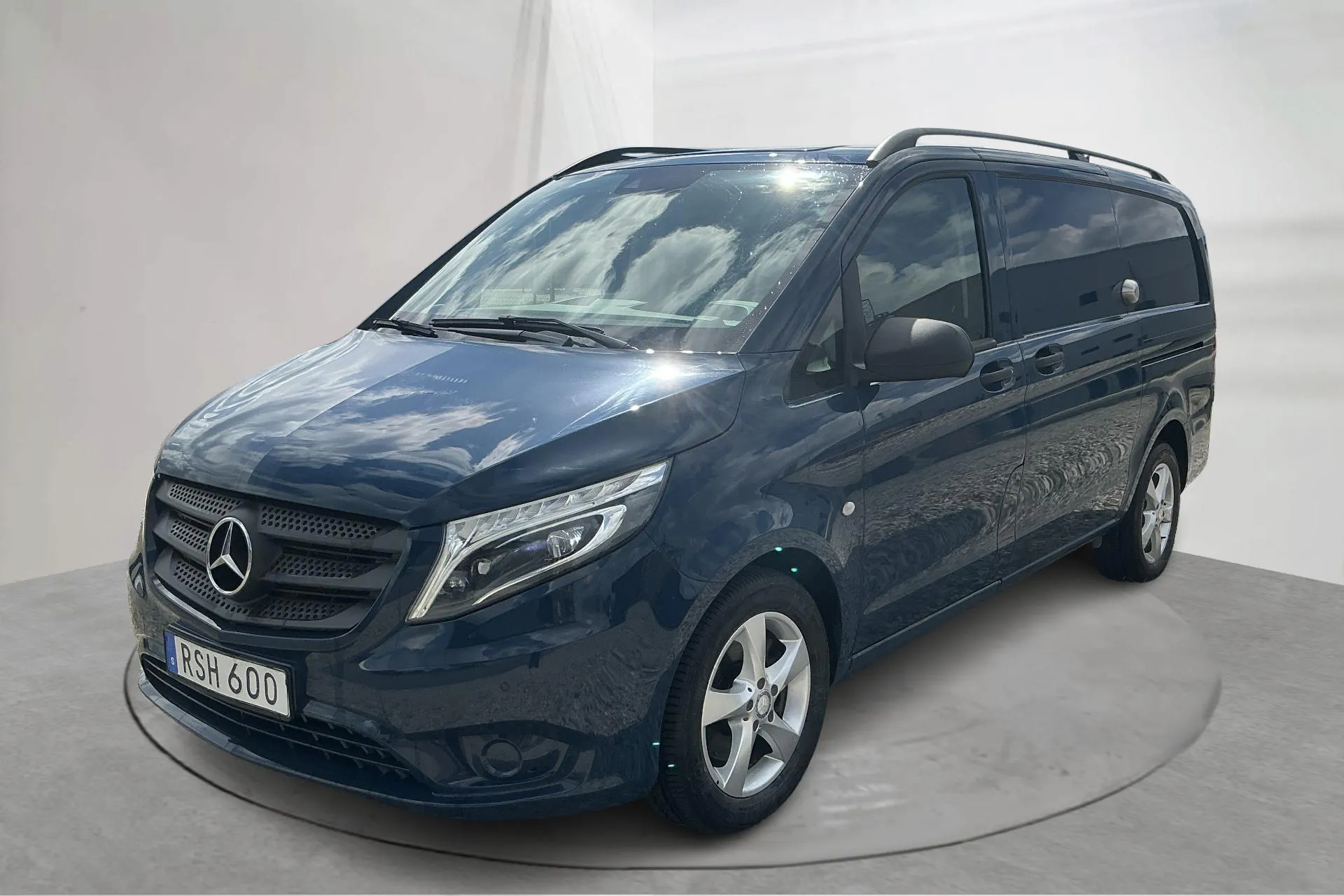 Esitlusfoto 1 aadressil 16: Mercedes Vito 119 BlueTEC W640 (190hk) - 221 470 km - Automaatne - Tumesinine - 2017