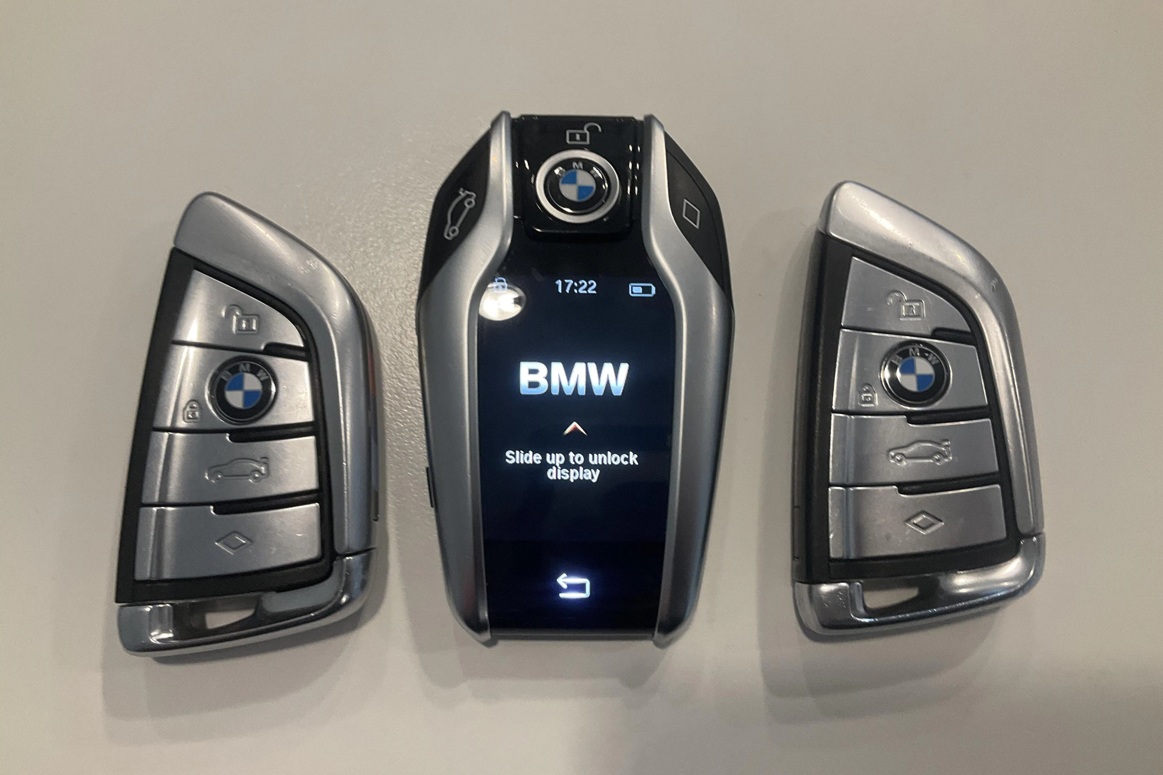 Presentation photo 20 of 20: BMW M550i xDrive Sedan, G30 (462hk) - 110 270 km - Automatic - blue - 2017