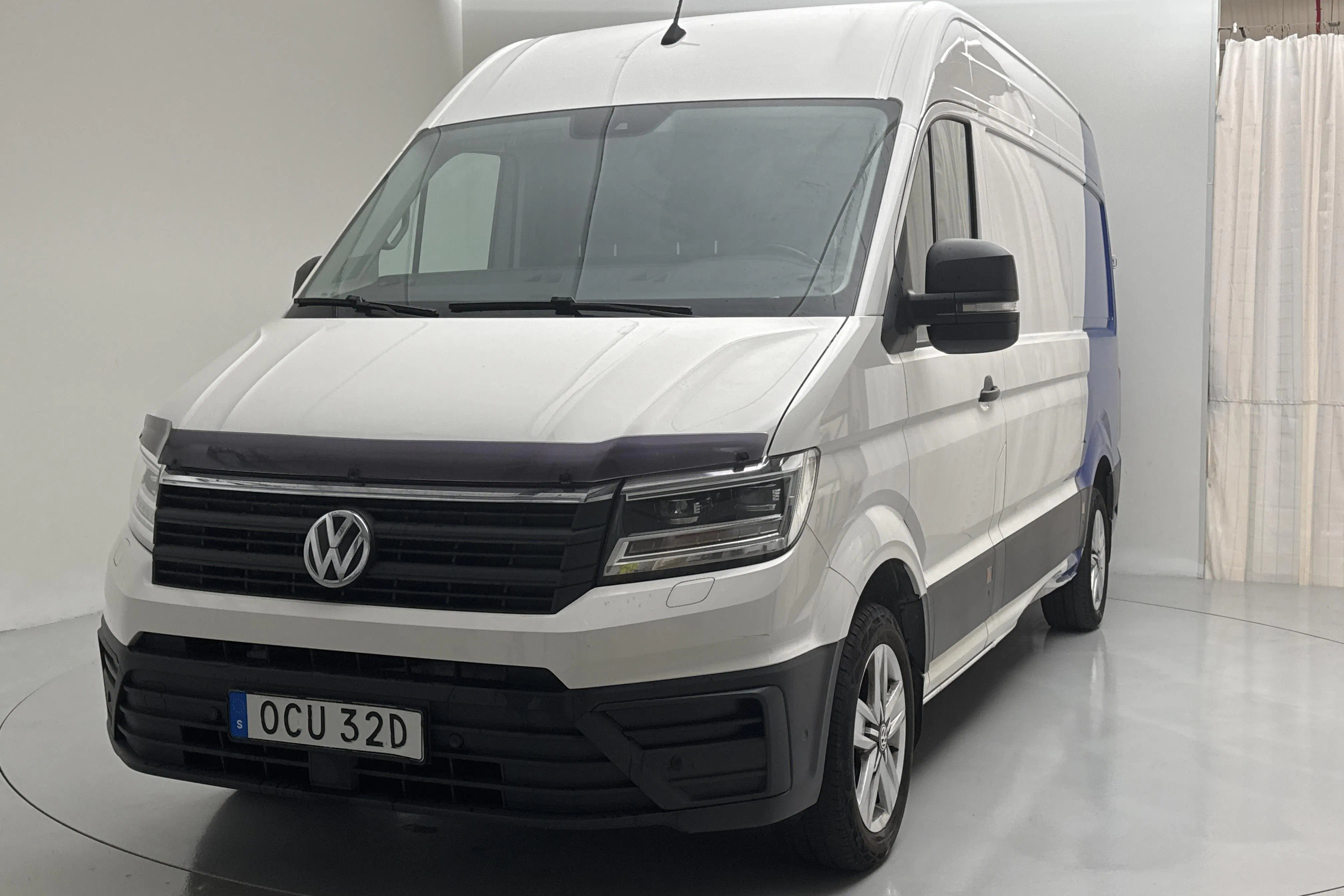 Presentationsfoto 1 av 17: VW Crafter 35 2.0 TDI Skåp (140hk) - 17 108 mil - Automat - vit - 2021