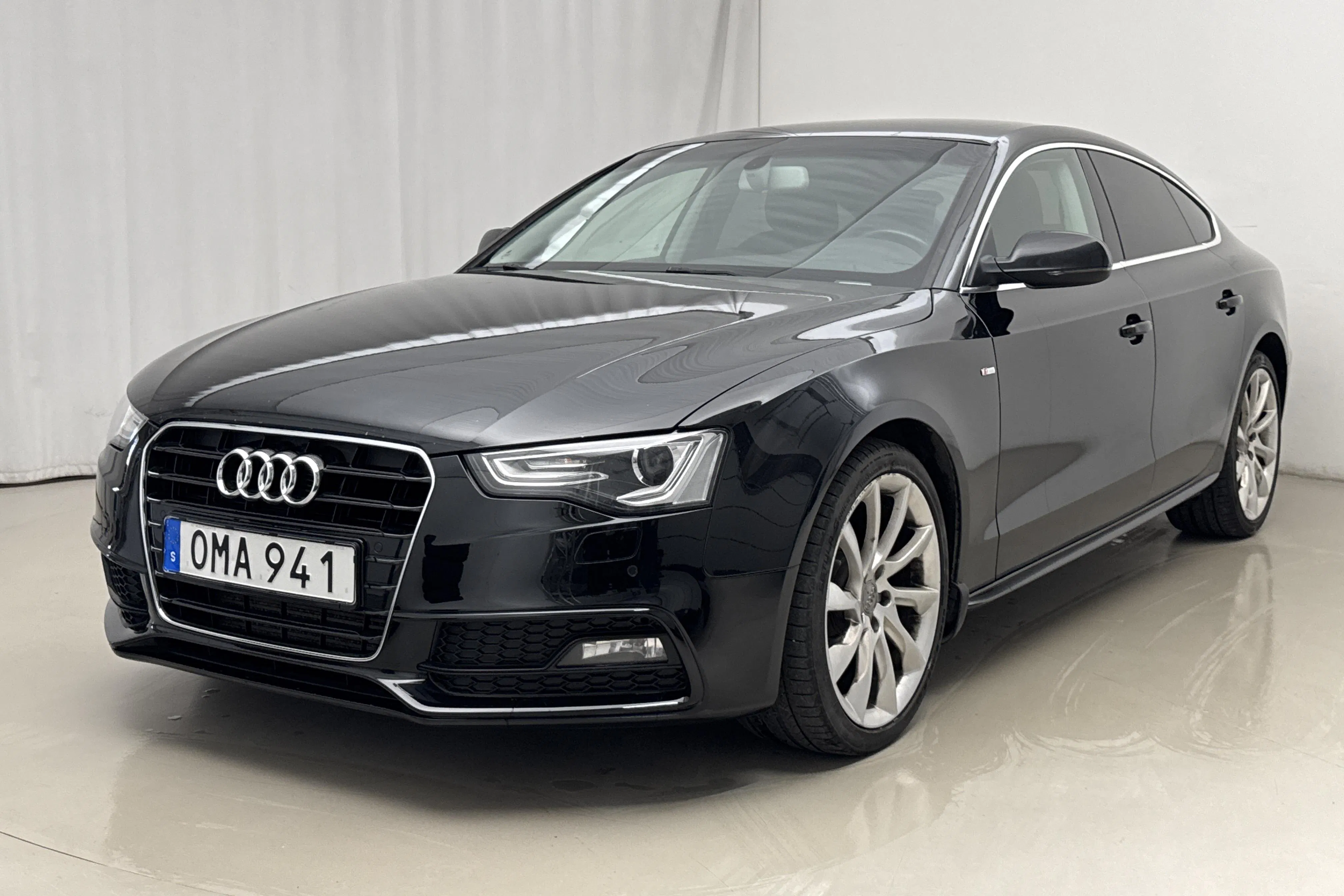 Presentation photo 1 of 16: Audi A5 1.8 TFSI Sportback (177hk) - 185 080 km - Automatic - black - 2016