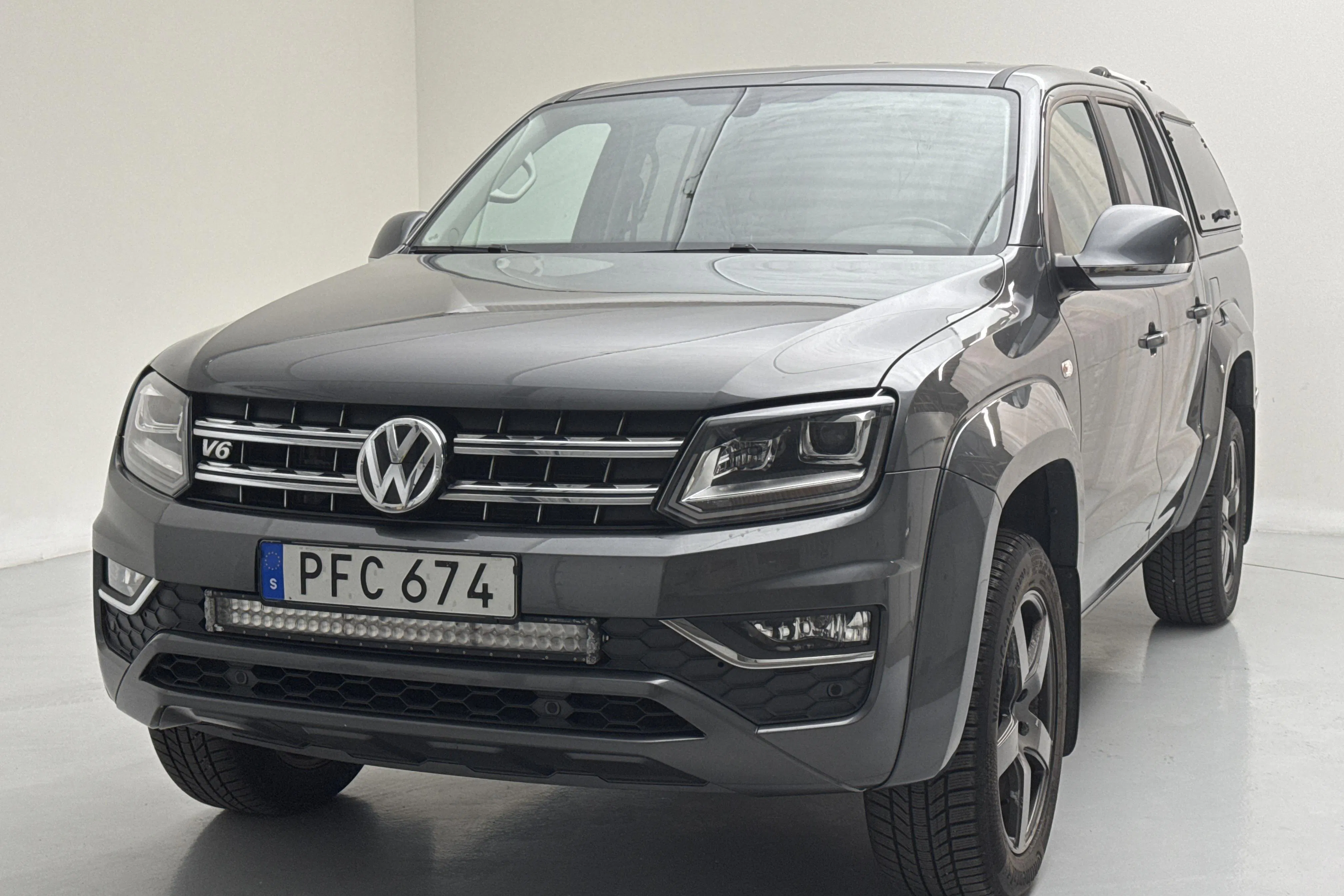 Presentationsfoto 1 av 14: VW Amarok 3.0 TDI 4motion (224hk) - 12 294 mil - Automat - grå - 2017