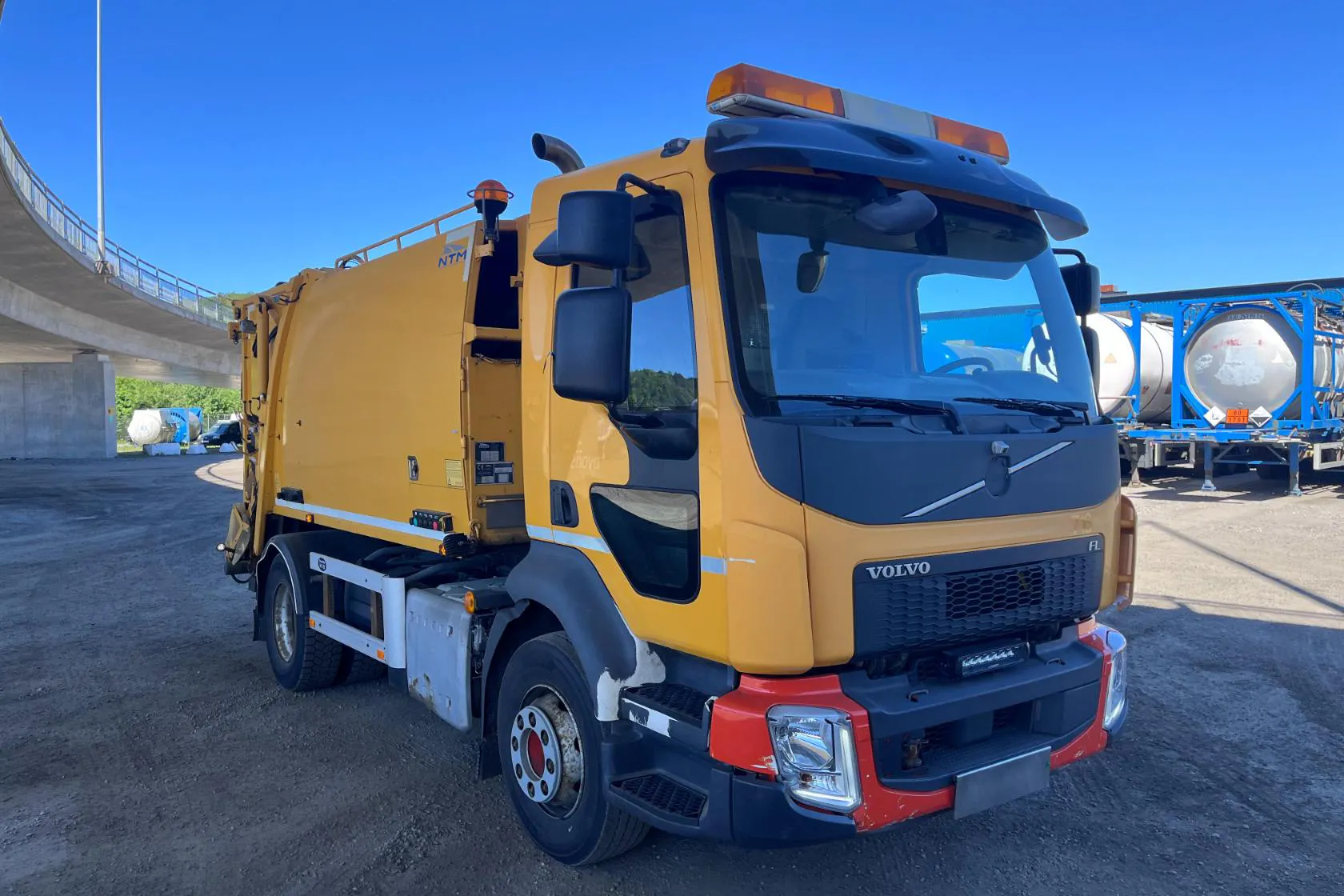 Presentationsfoto 2 av 86: VOLVO FL 4*2 VOLVO FL280 - 157 128 km - Automat - gul - 2018