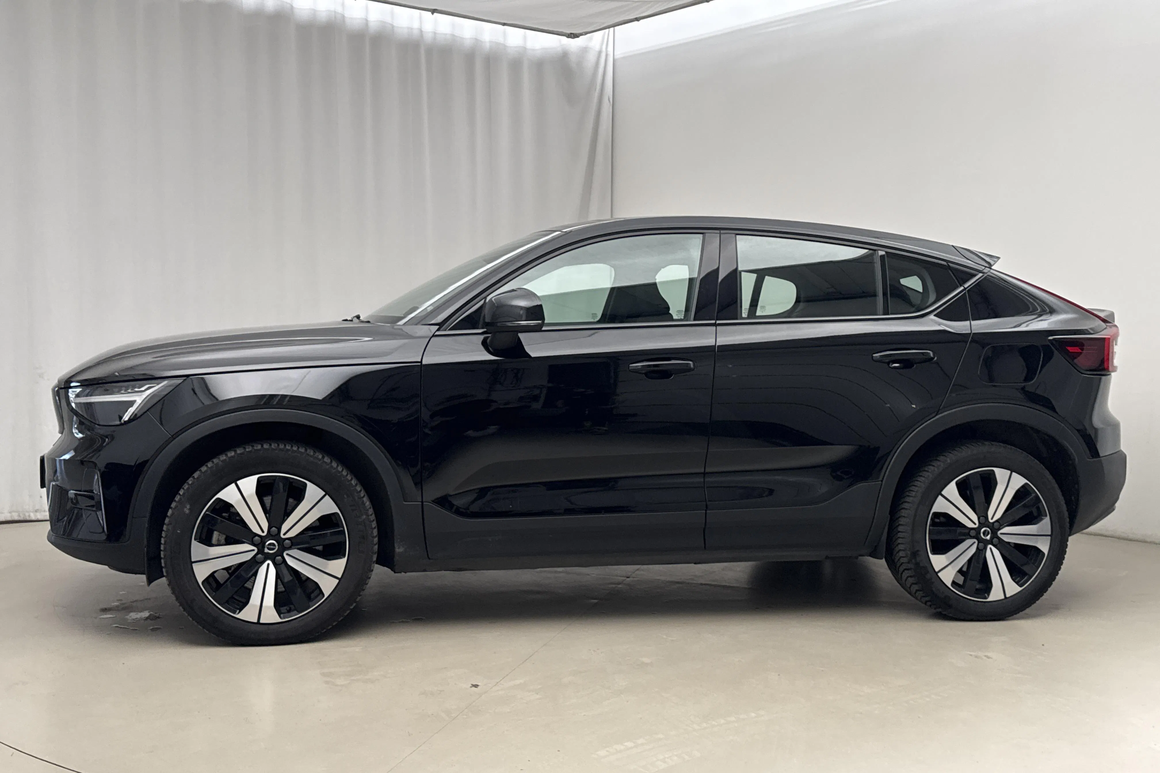 Presentation photo 2 of 24: Volvo C40 Recharge (231hk) - 52 750 km - Automatic - black - 2023