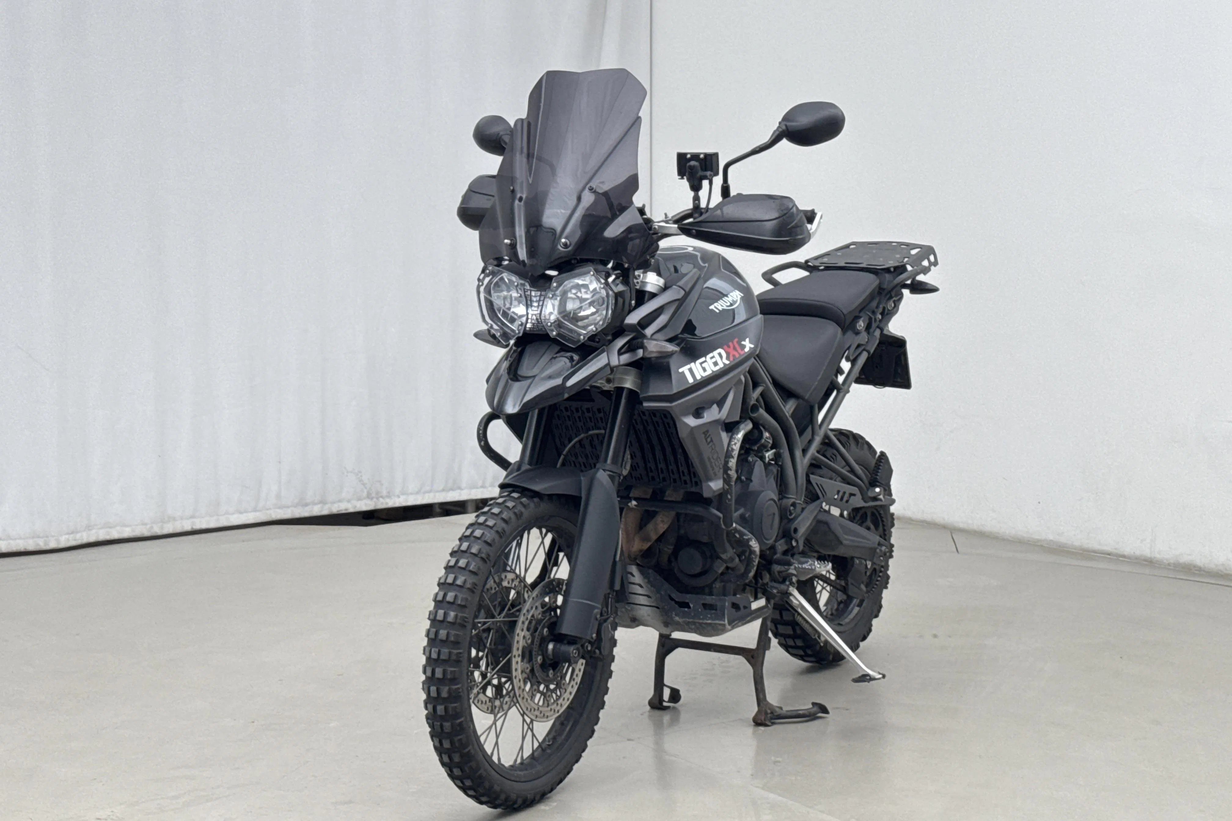 Presentation photo 1 of 10: TRIUMPH TIGER XCX 800 Motorcykel - 36 900 km - Manual - black - 2015