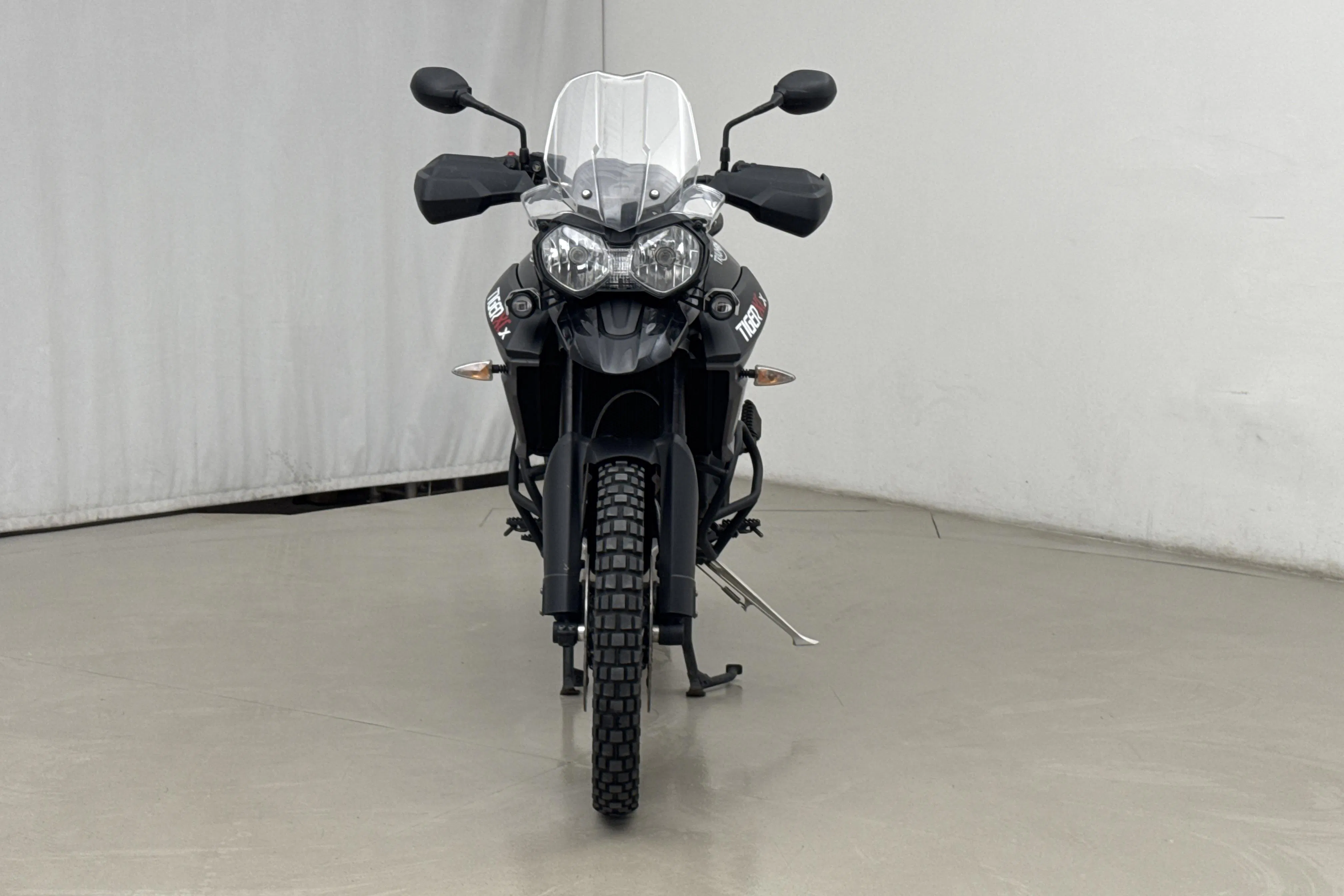 Presentation photo 1 of 9: TRIUMPH TIGER XCX 800 Motorcykel - 18 610 km - Manual - black - 2015