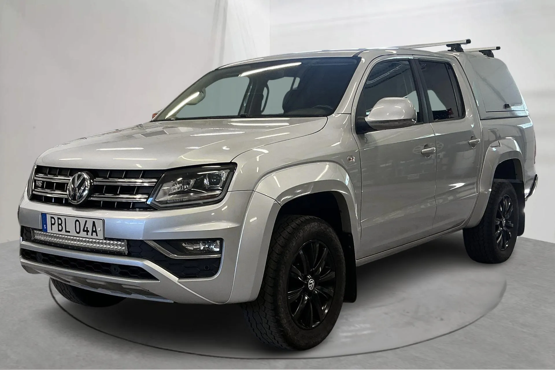 Presentation photo 1 of 14: VW Amarok 3.0 TDI 4motion (258hk) - 172 310 km - Automatic - silver - 2020
