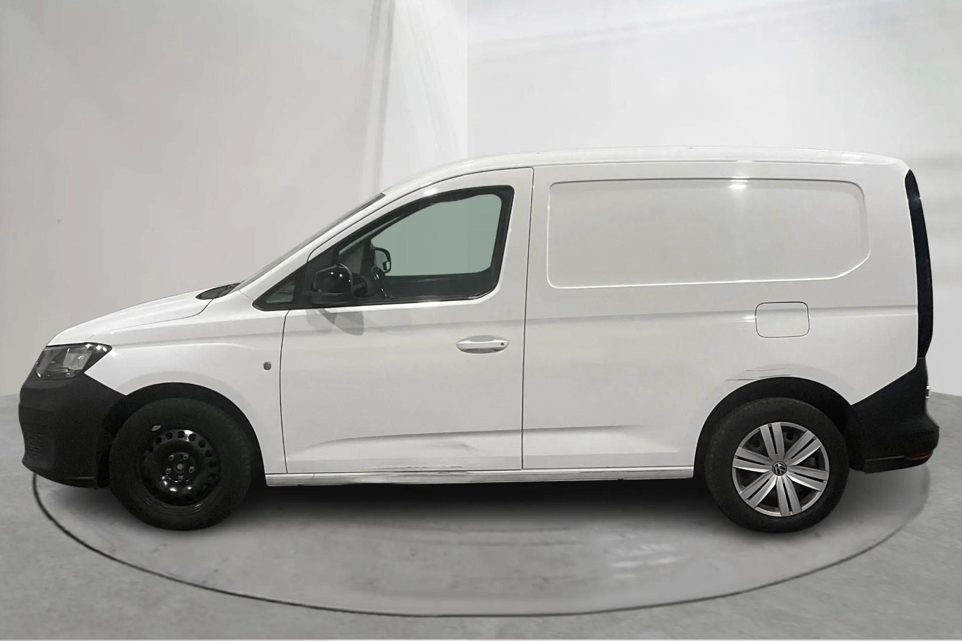 Presentationsfoto 2 av 15: VW Caddy Cargo 2.0 TDI Skåp (122hk) - 19 130 mil - Automat - vit - 2023