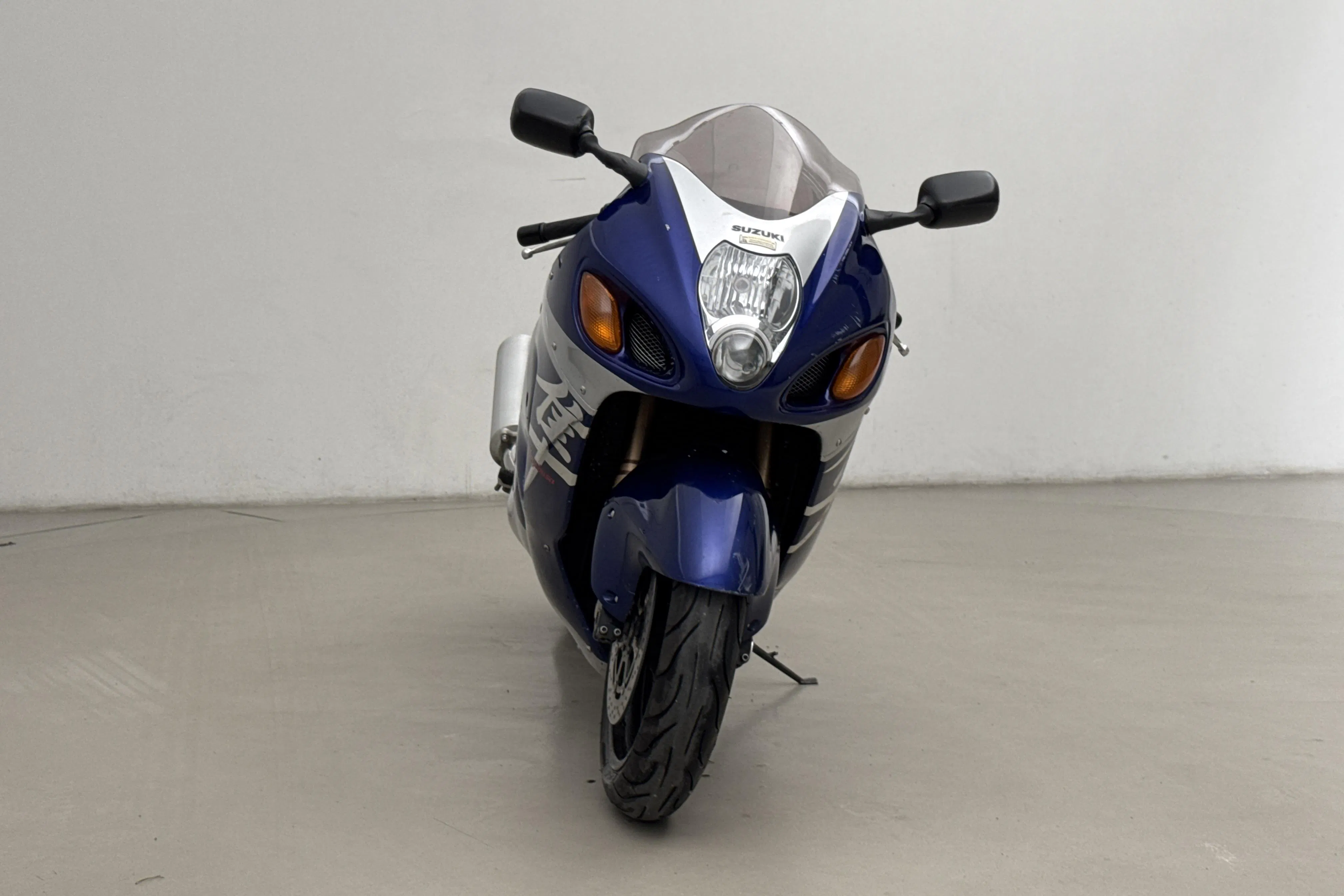 Presentation photo 1 of 15: SUZUKI GSX1300R Hayabusa Motorcykel - 48 490 km - Manual - 2003