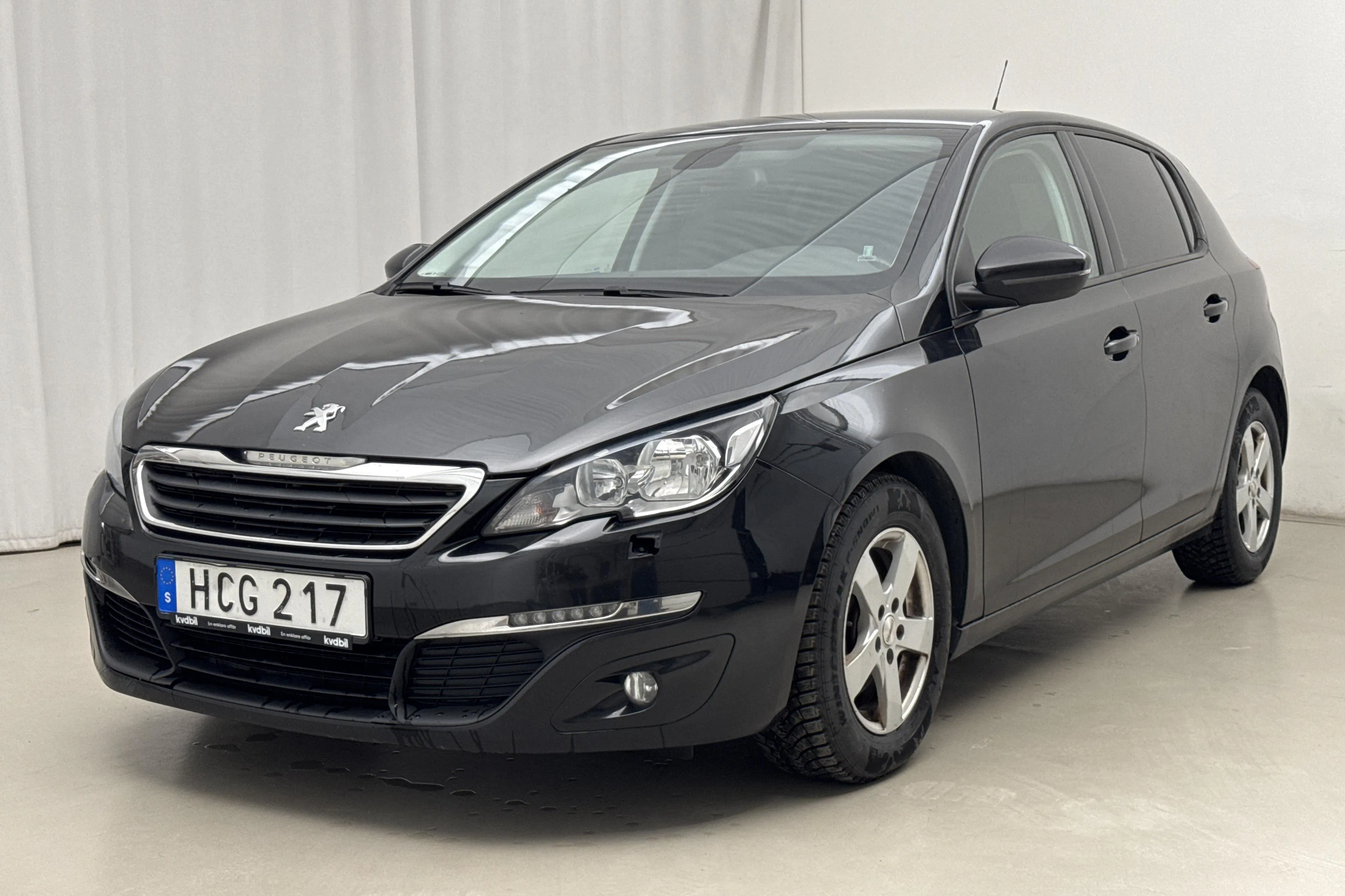 Presentationsfoto 1 av 14: Peugeot 308 BlueHDi 5dr (120hk) - 18 791 mil - Automat - svart - 2017