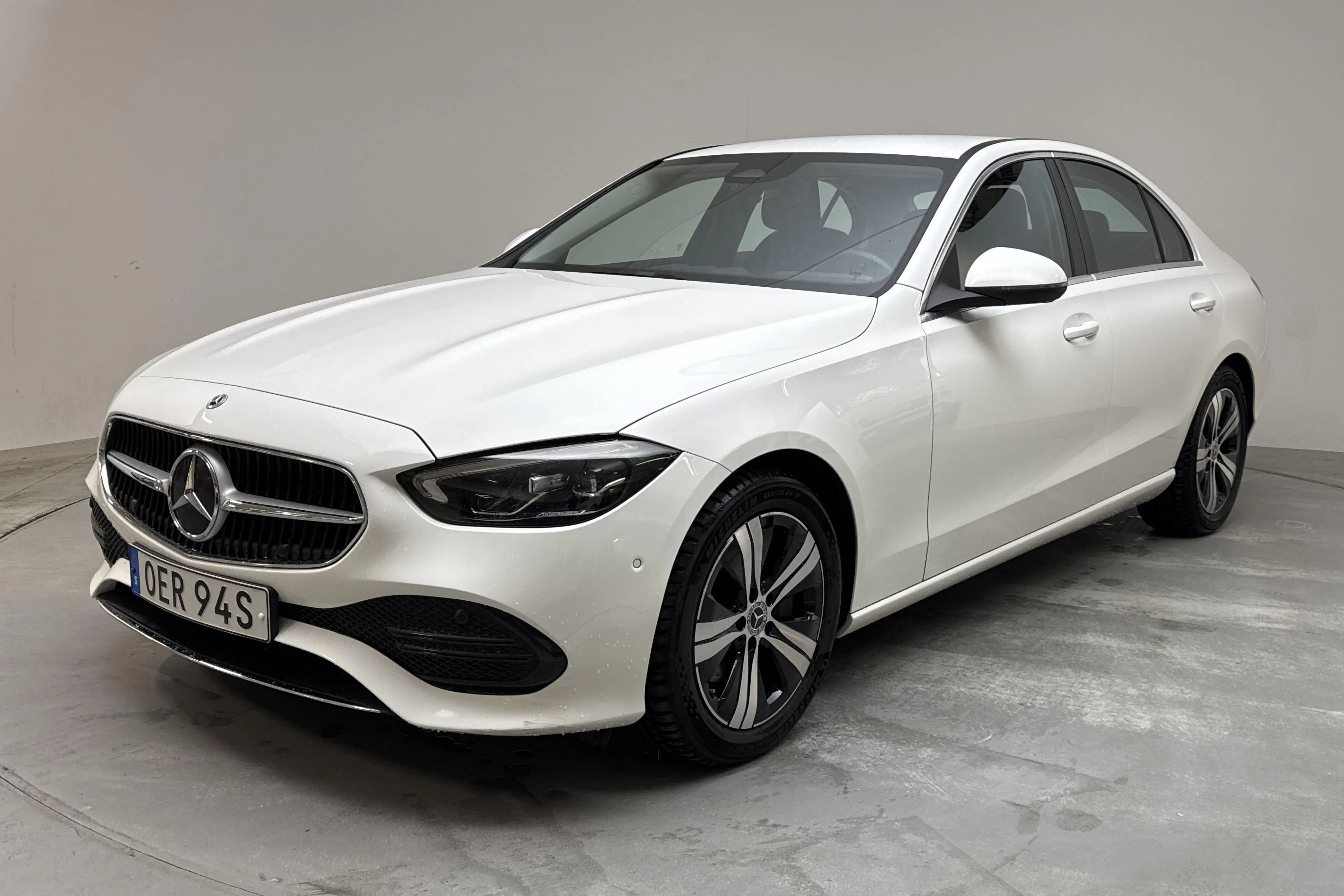 Presentation photo 1 of 14: Mercedes C 200 Sedan W206 (204hk) - 81 310 km - Automatic - white - 2022