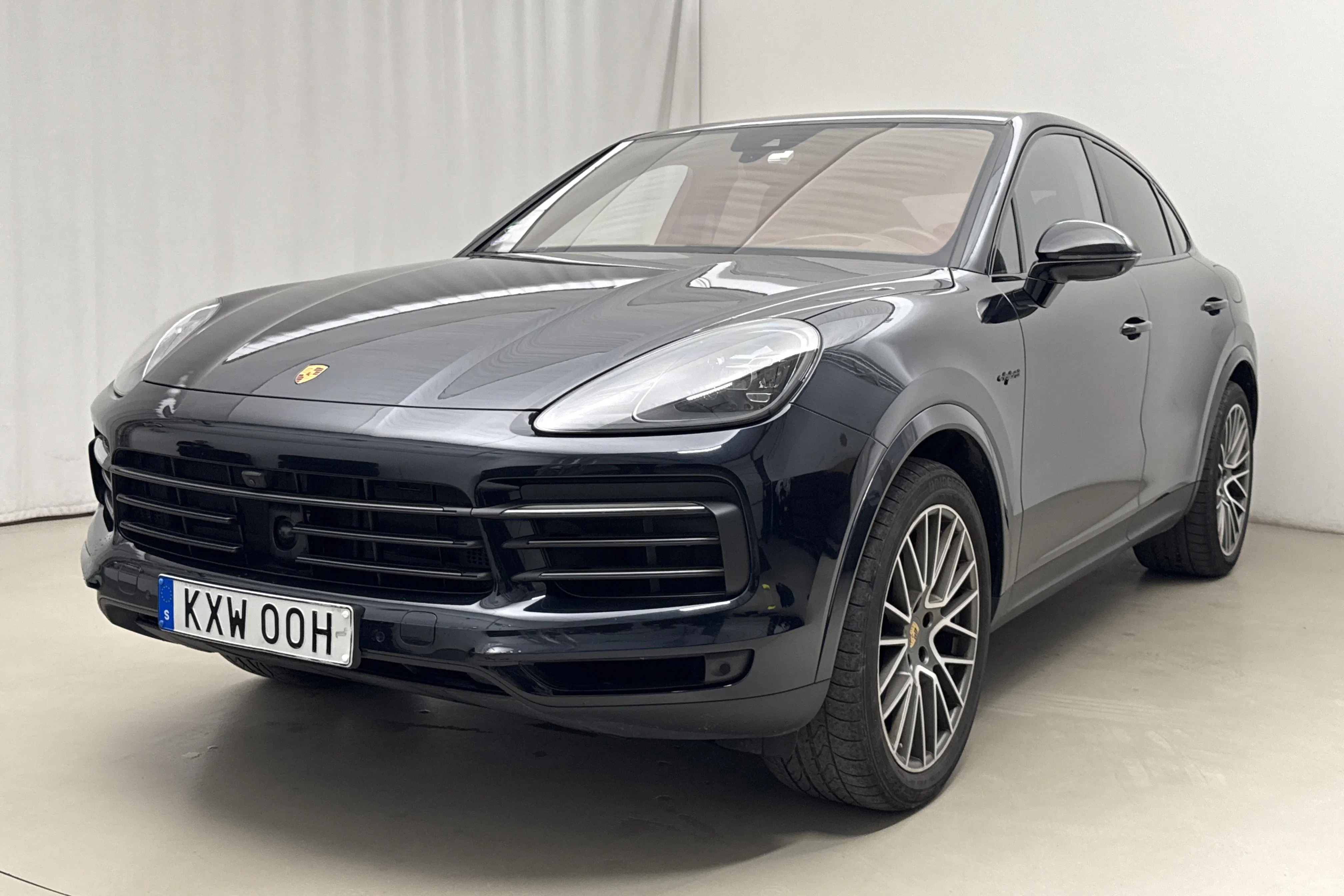Porsche Cayenne E-hybrid (462hk)