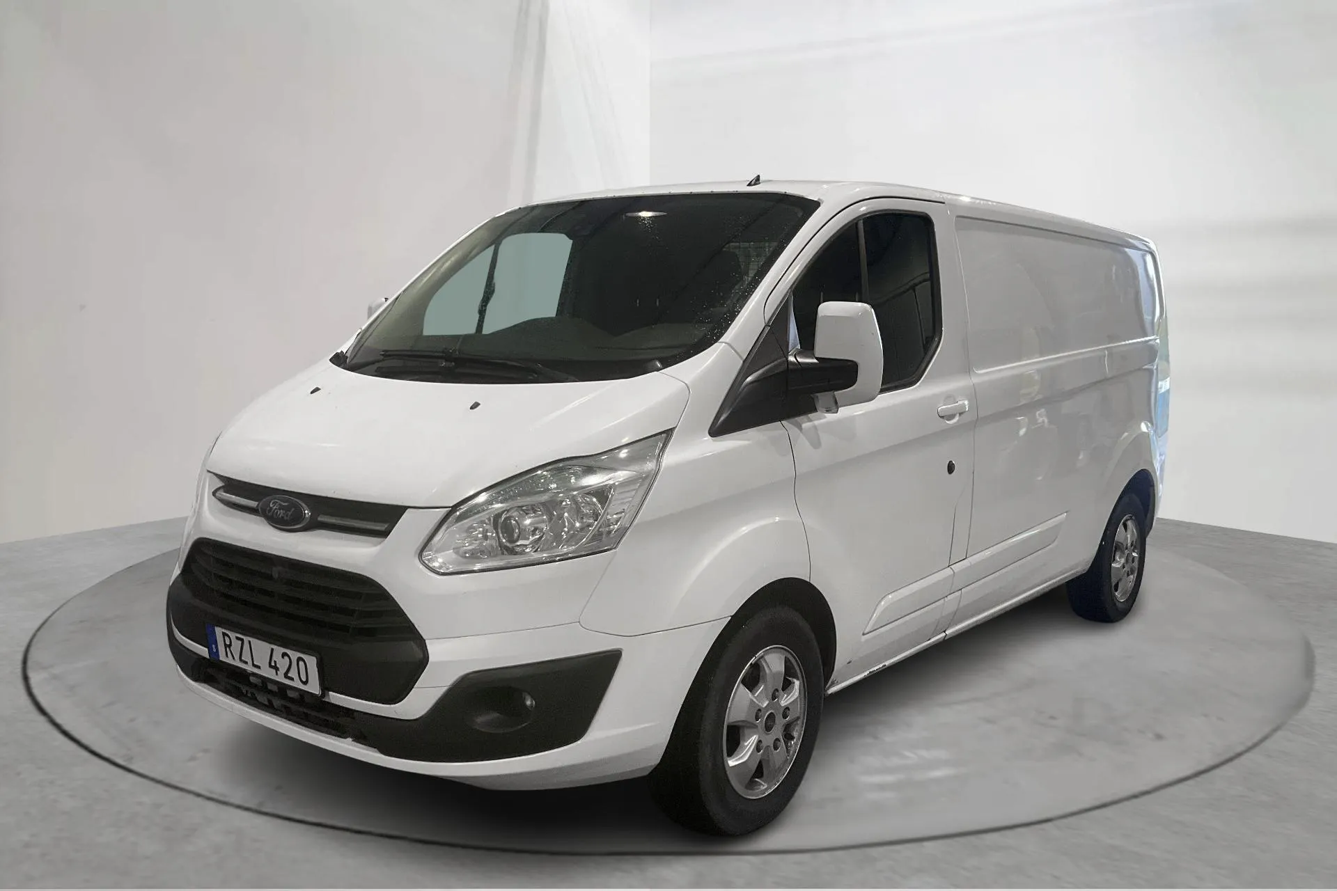 Presentation photo 1 of 13: Ford Transit Custom 290 (125hk) - 194 950 km - Manual - white - 2016