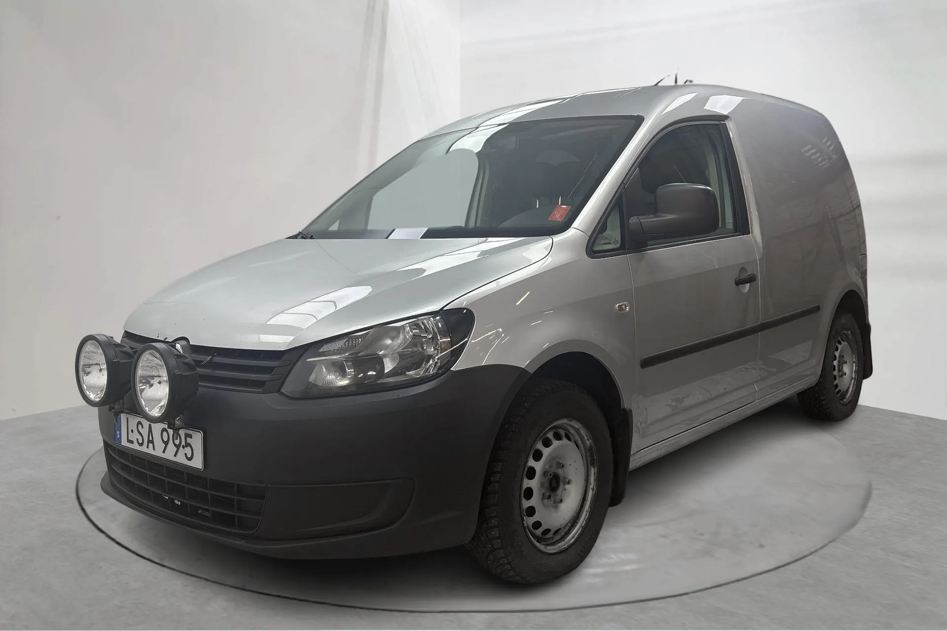 Presentationsfoto 1 av 14: VW Caddy 1.6 TDI Skåp (102hk) - 16 158 mil - Manuell - silver - 2011