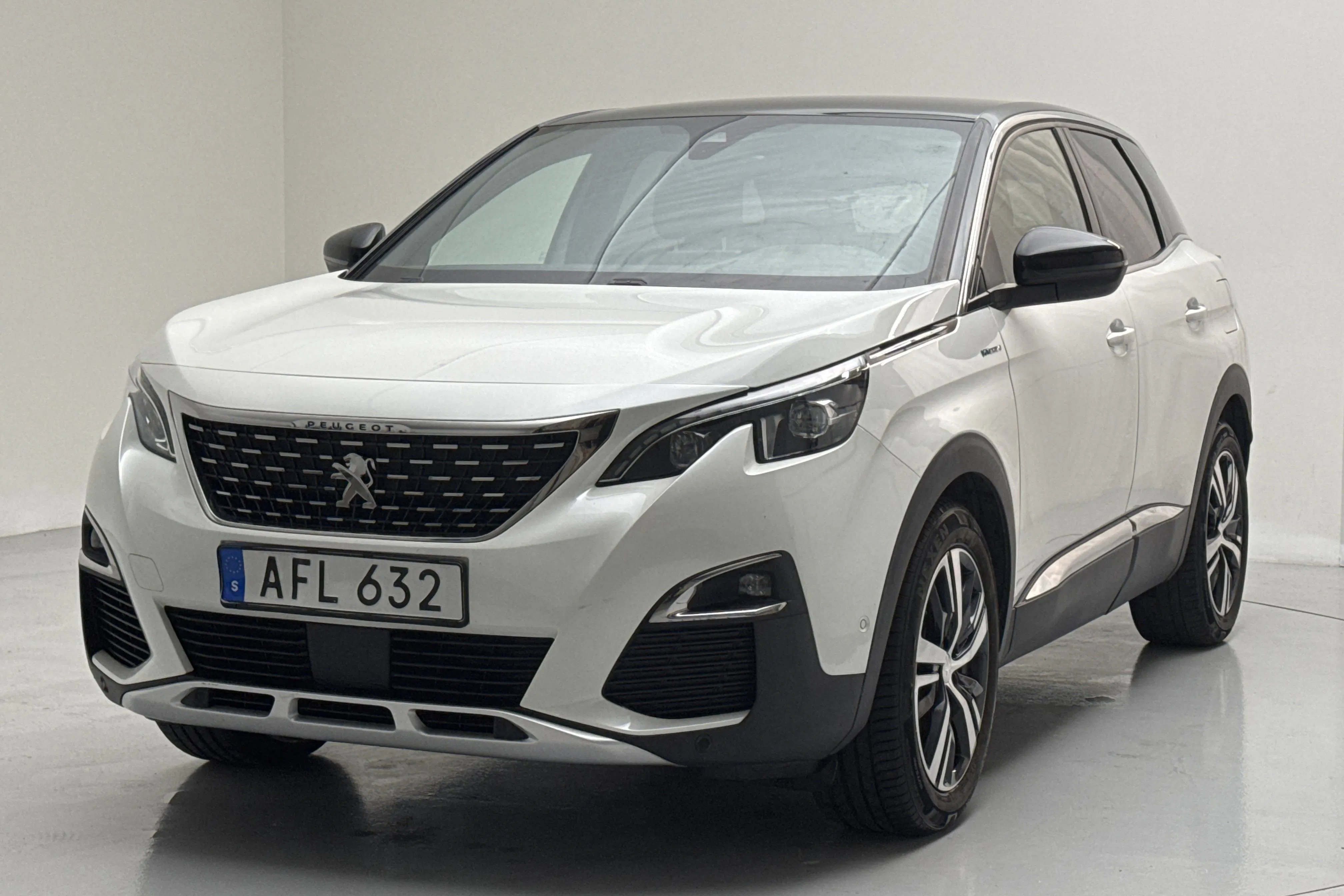 Peugeot 3008 1.6 Plug-in Hybrid 4 (300hk)
