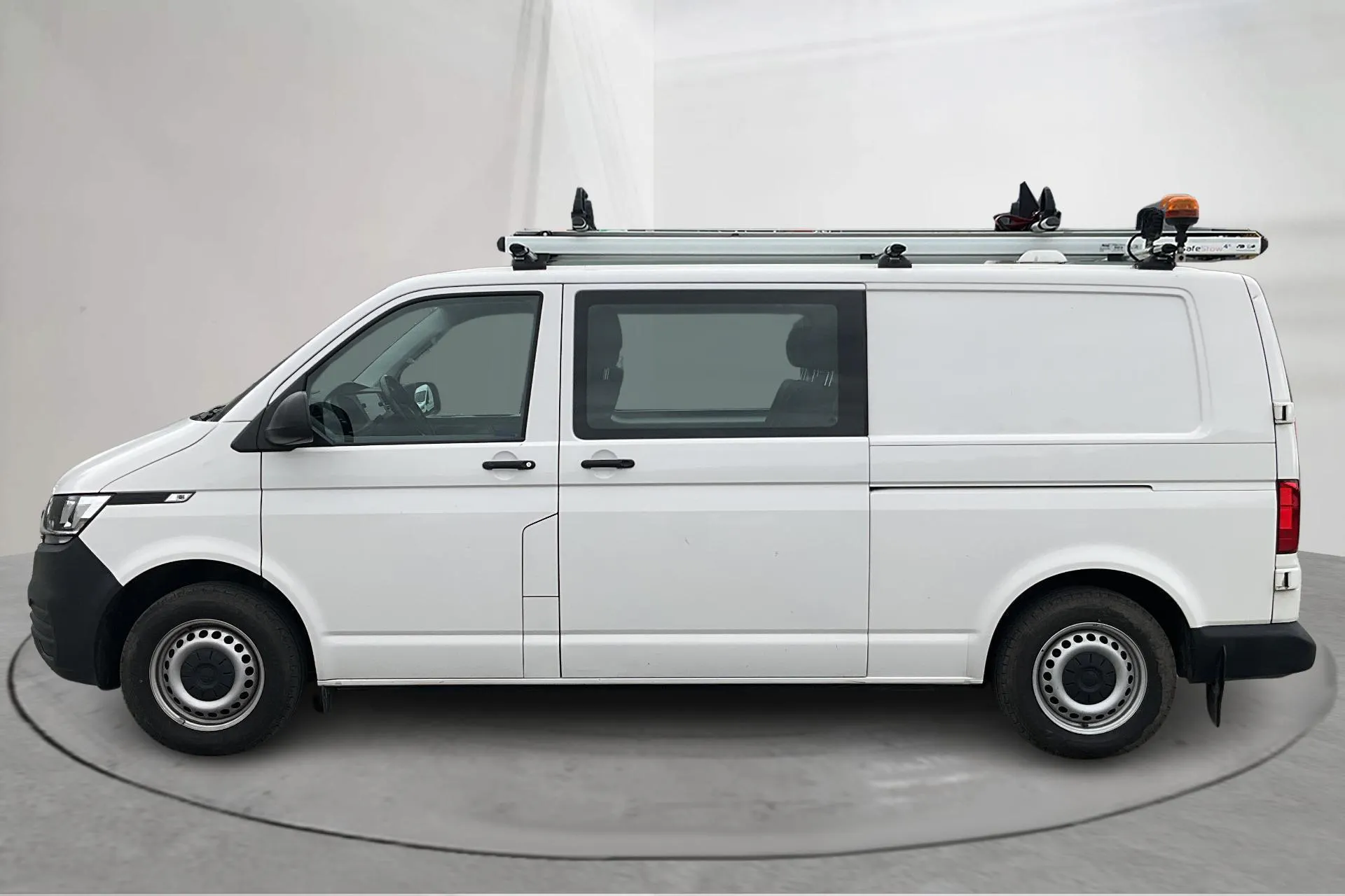 Presentation photo 2 of 15: VW Transporter T6 2.0 TDI BMT Skåp 4MOTION (150hk) - 78 800 km - Manual - white - 2020