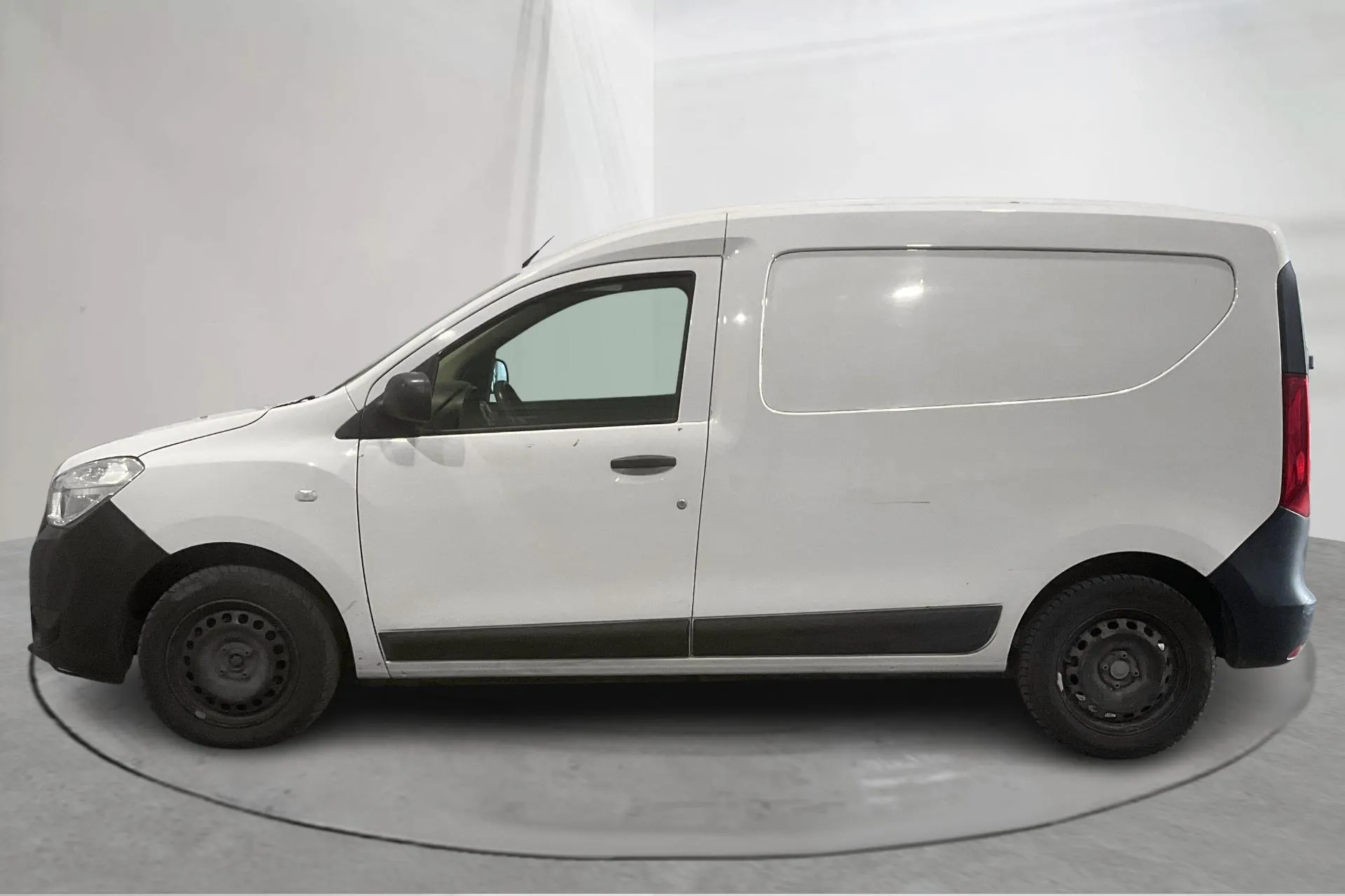 Presentationsfoto 2 av 11: Dacia Dokker Van 1.5 Blue dCi (95hk) - 15 141 mil - Manuell - vit - 2020