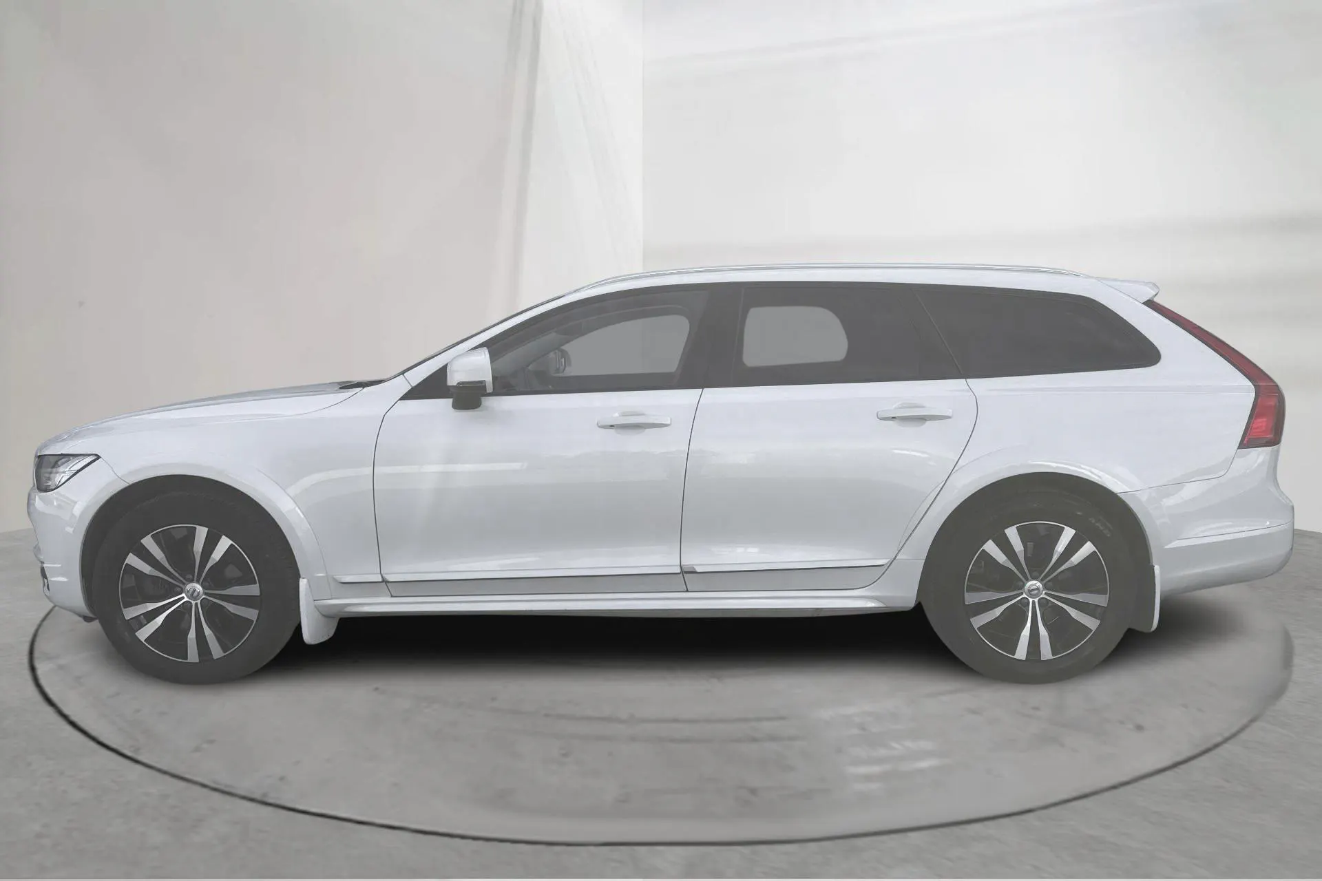 Presentation photo 2 of 17: Volvo V90 D4 Cross Country AWD (190hk) - 261 670 km - Automatic - white - 2020