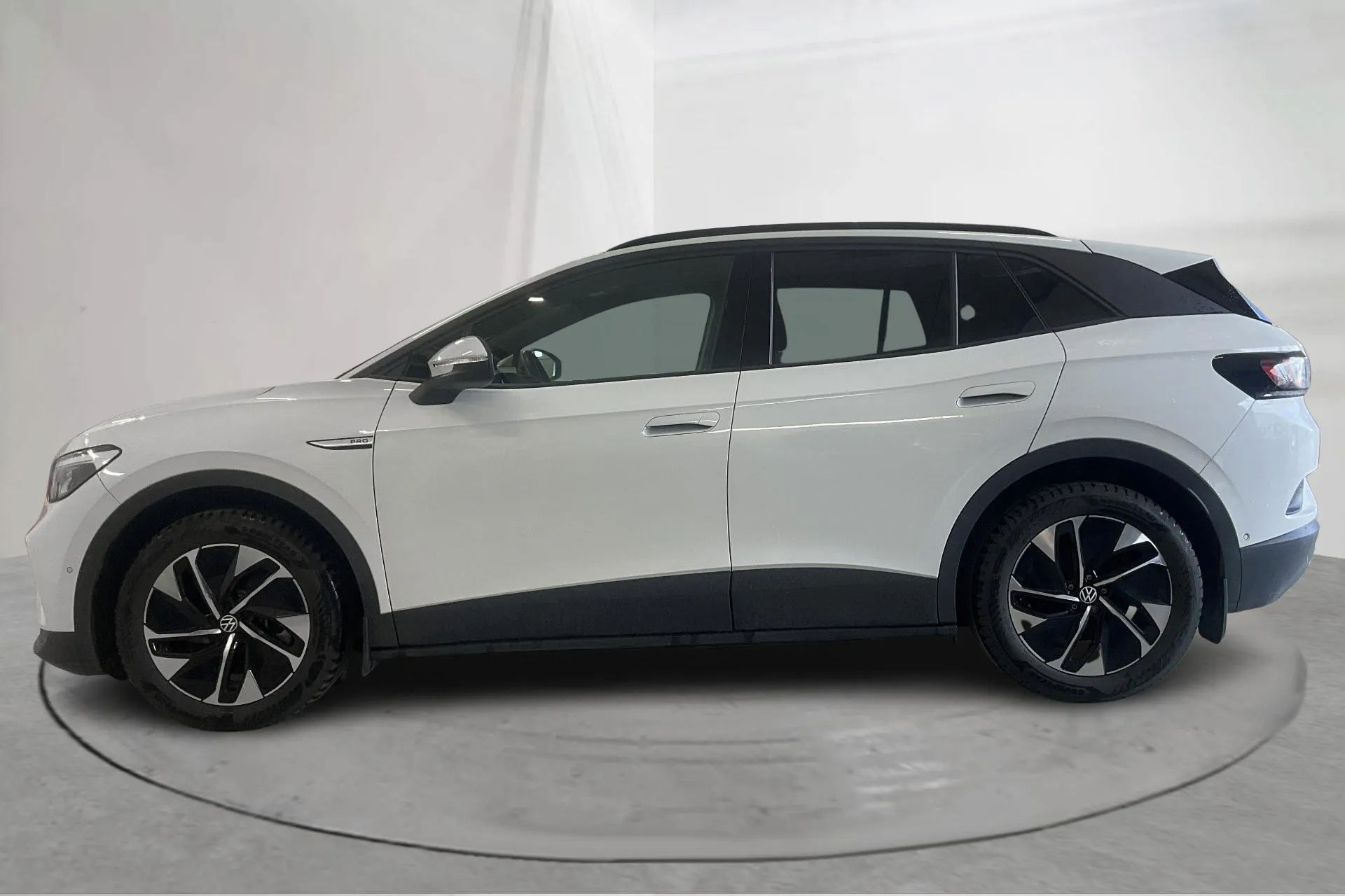 Presentationsfoto 2 av 27: VW ID.4 77kWh (204hk) - 8 873 mil - Automat - vit - 2024
