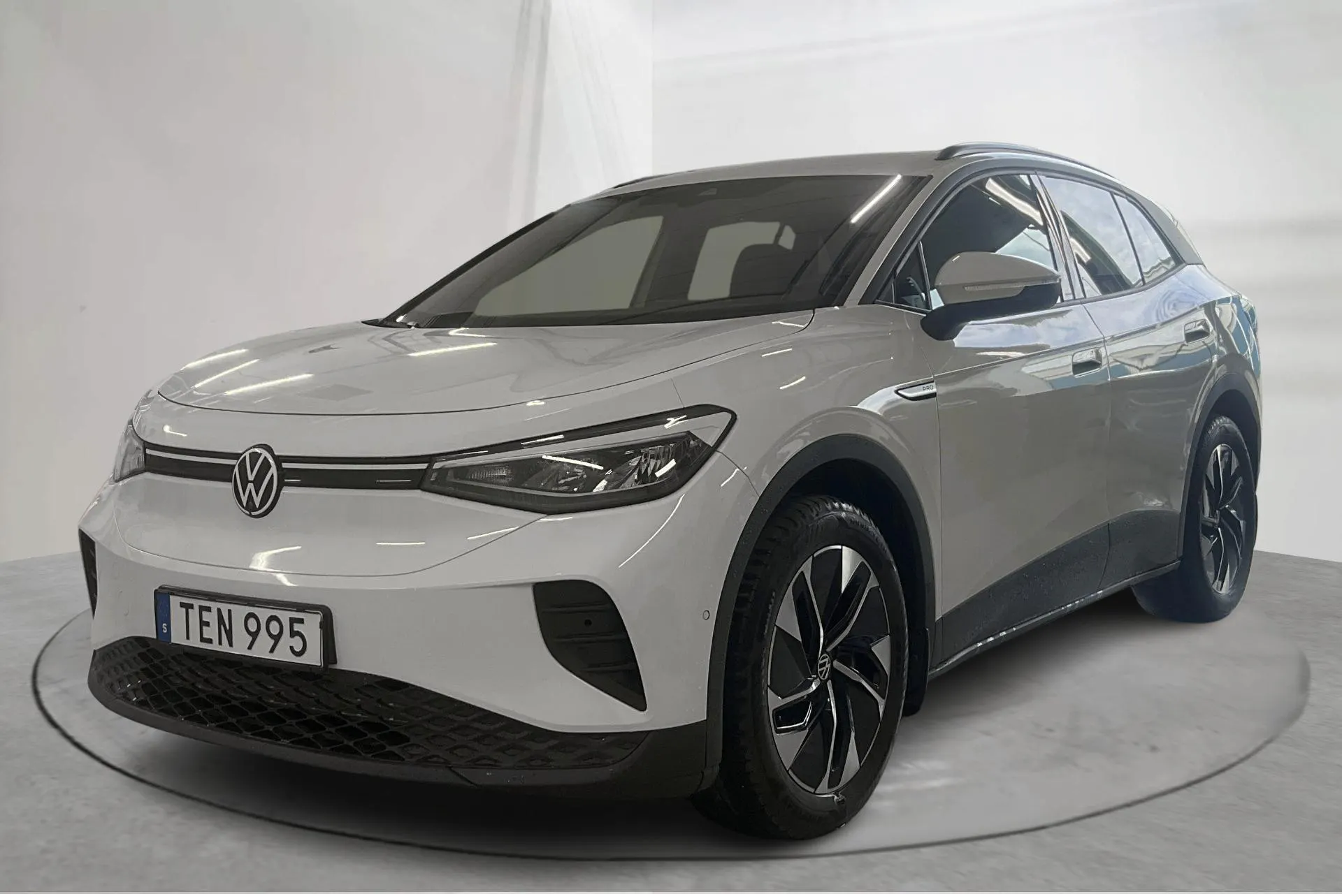 Presentationsfoto 1 av 27: VW ID.4 77kWh (204hk) - 8 873 mil - Automat - vit - 2024