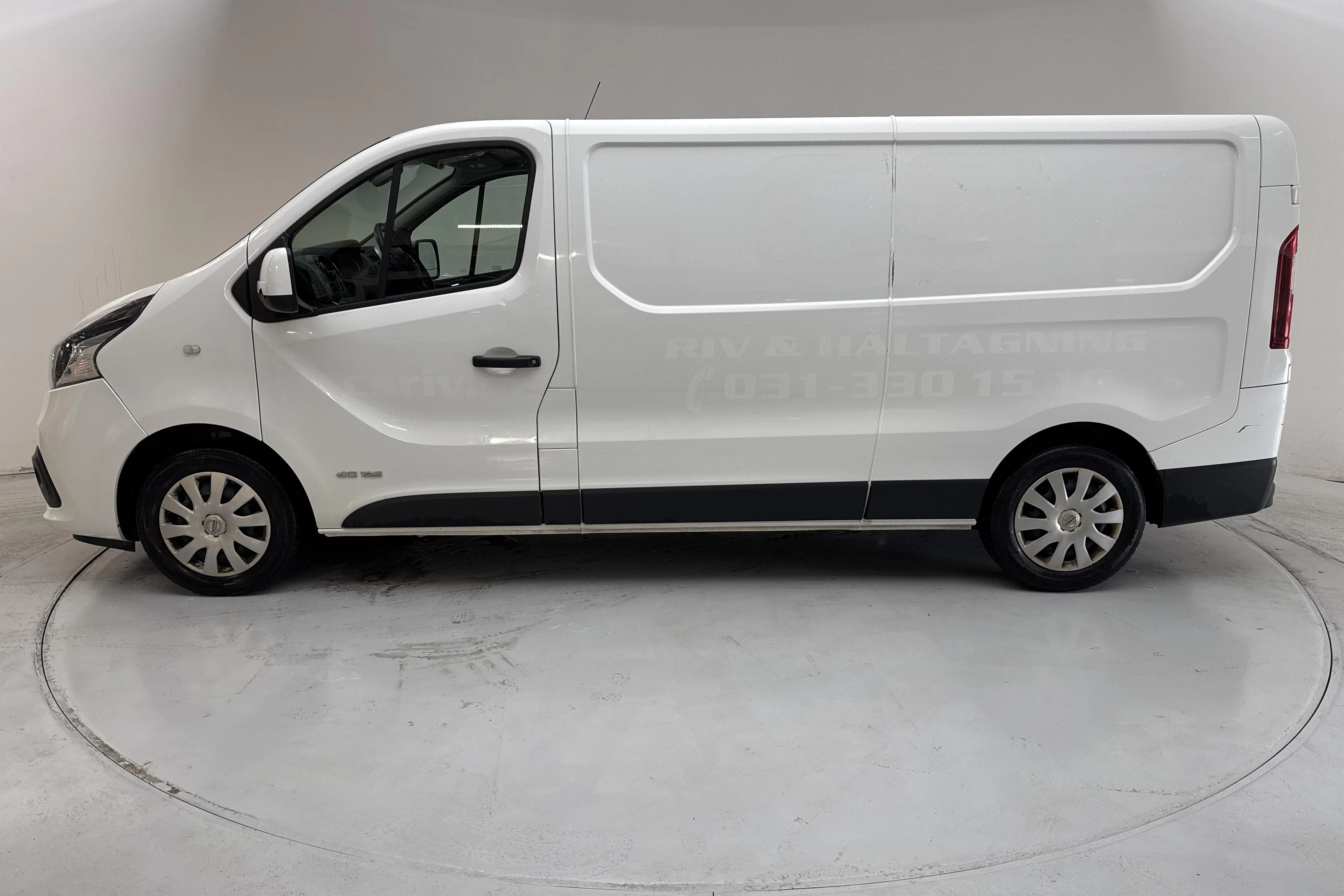 Presentationsfoto 2 av 14: Nissan NV300 1.6 dCi (125hk) - 9 752 mil - Manuell - vit - 2018