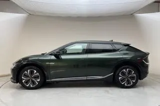 Presentationsfoto 2 av 16: KIA EV6 RWD (228hk) - 8 916 mil - Automat - grön - 2023