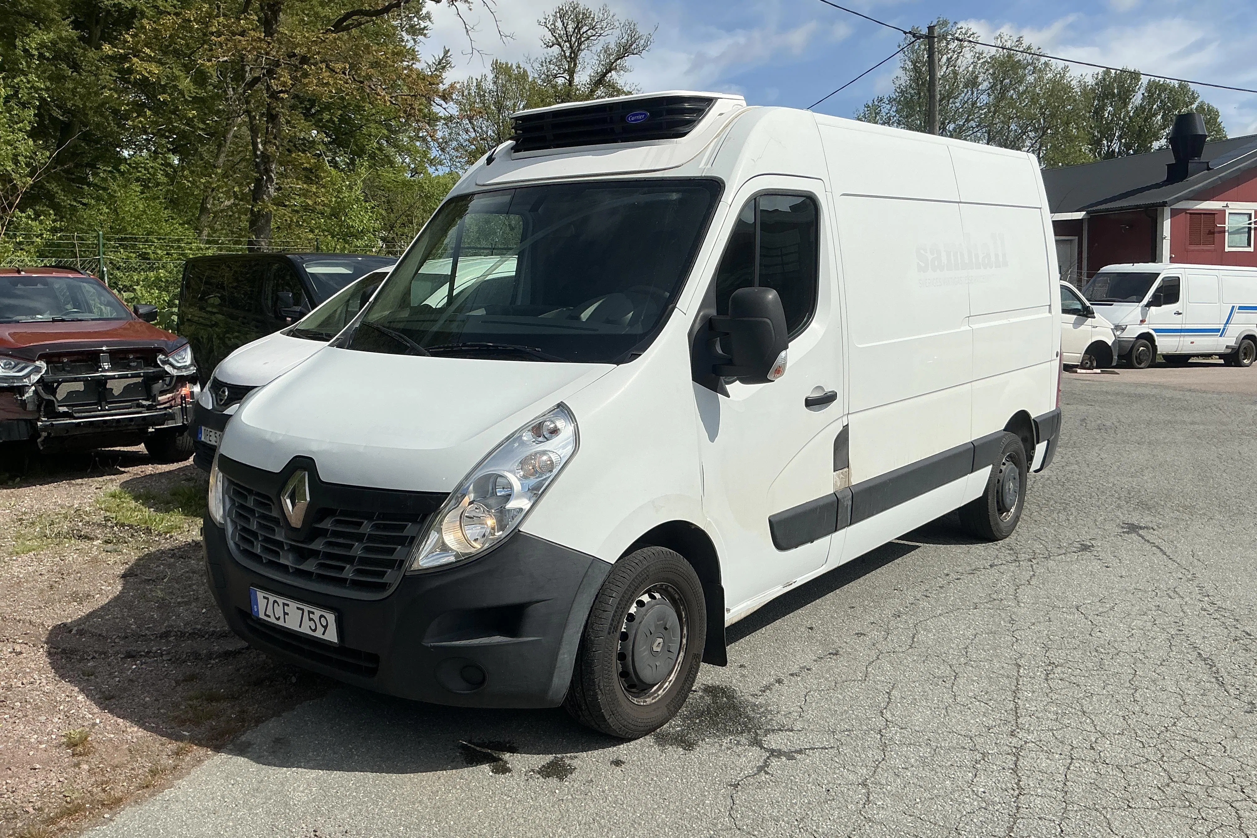 Presentationsfoto 1 av 16: Renault Master 2.3 dCi FAP 2WD (130hk) - 13 459 mil - Manuell - vit - 2018